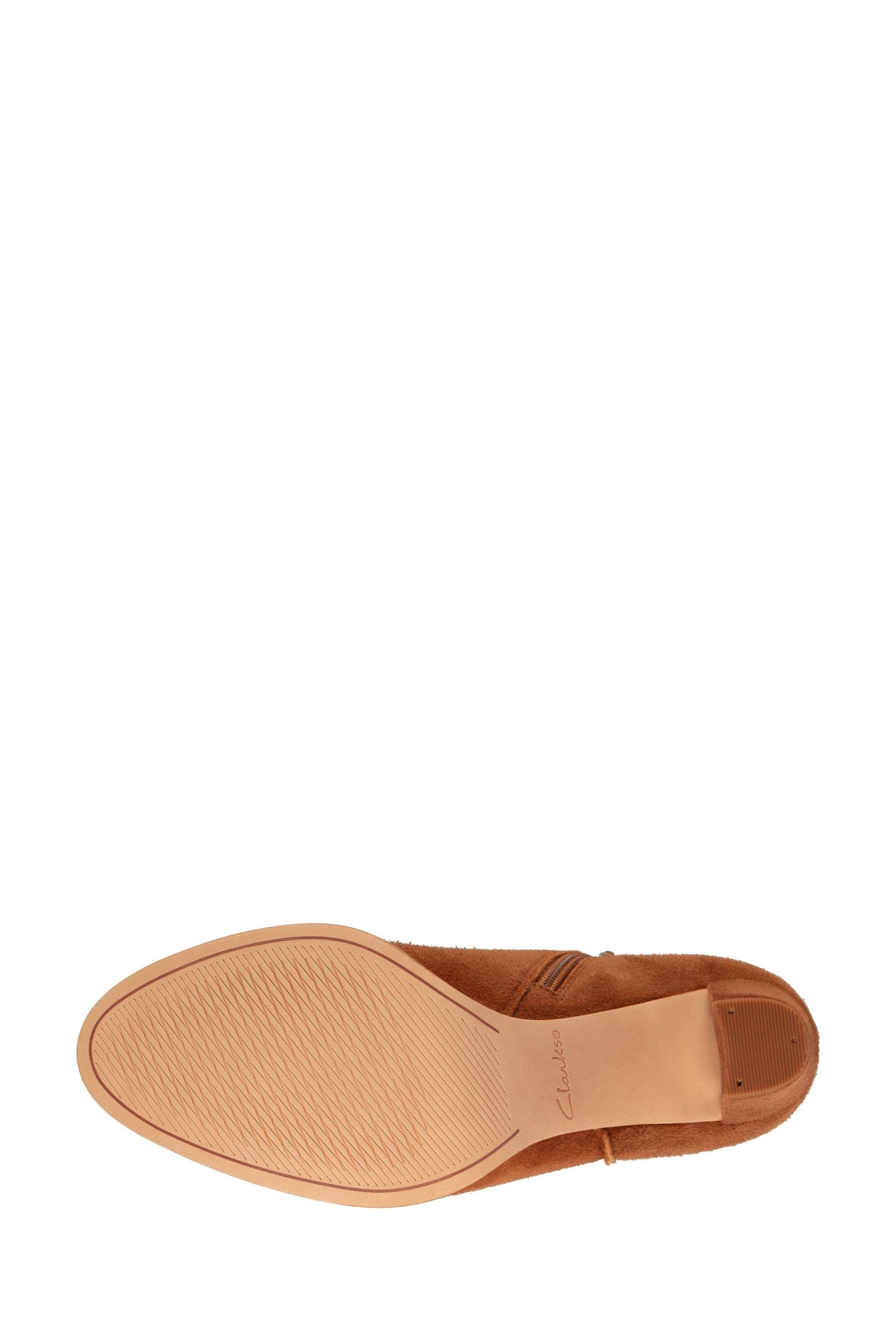 Clarks kaylin hotsell fern leather booties