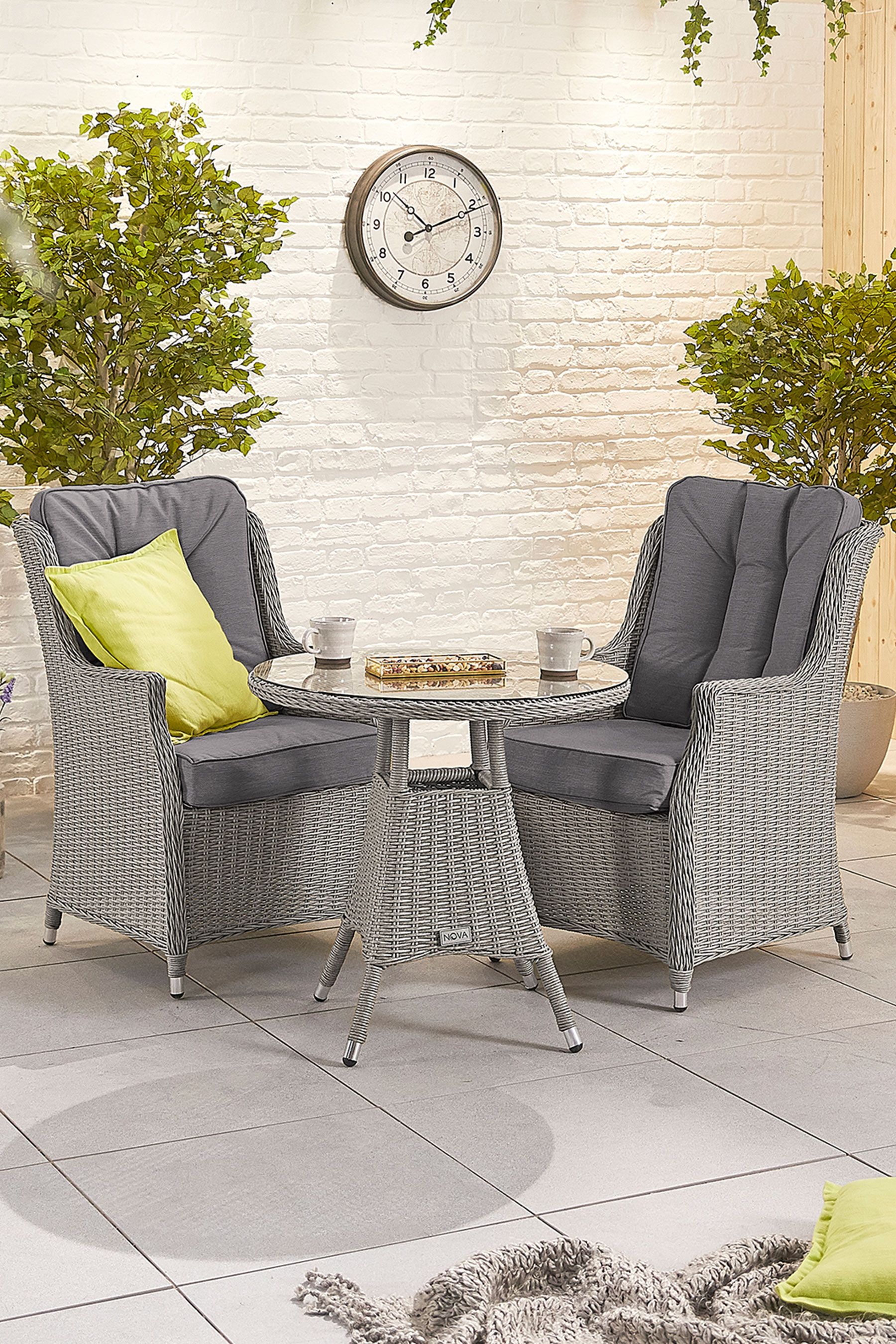 Nova sales bistro set