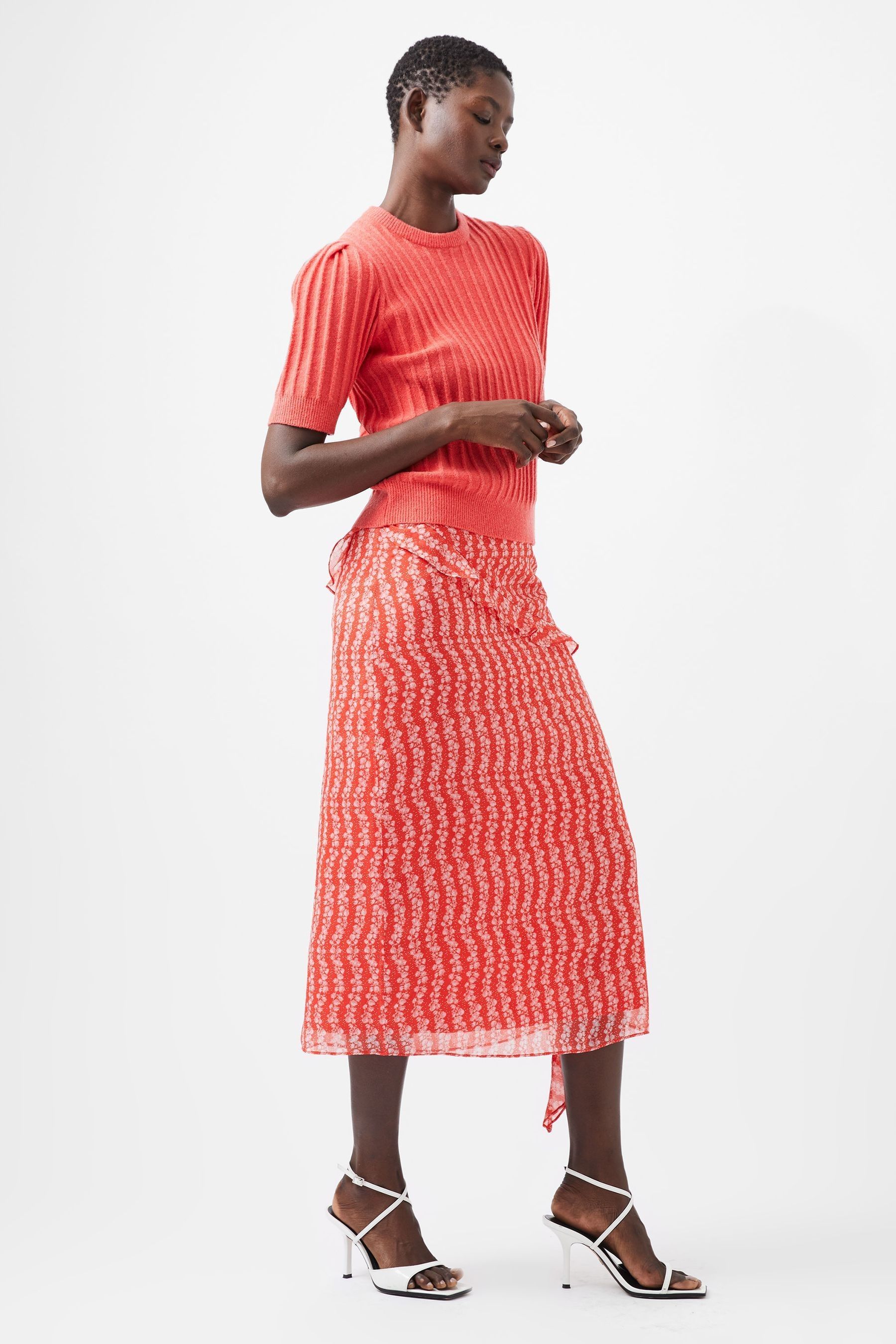 Red short sleeve jumper new arrivals
