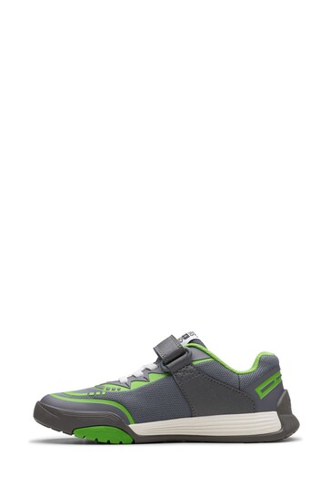 Clarks Green Standard Fit (F) Kids Cica Star Jump Trainers