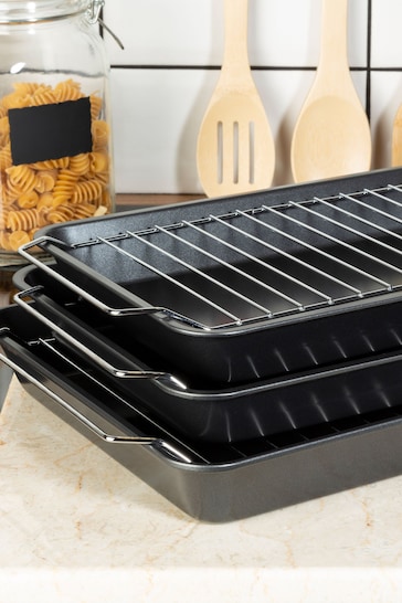 Essentials by Premier Black Set Of Three Roasting Trays With Wire Racks