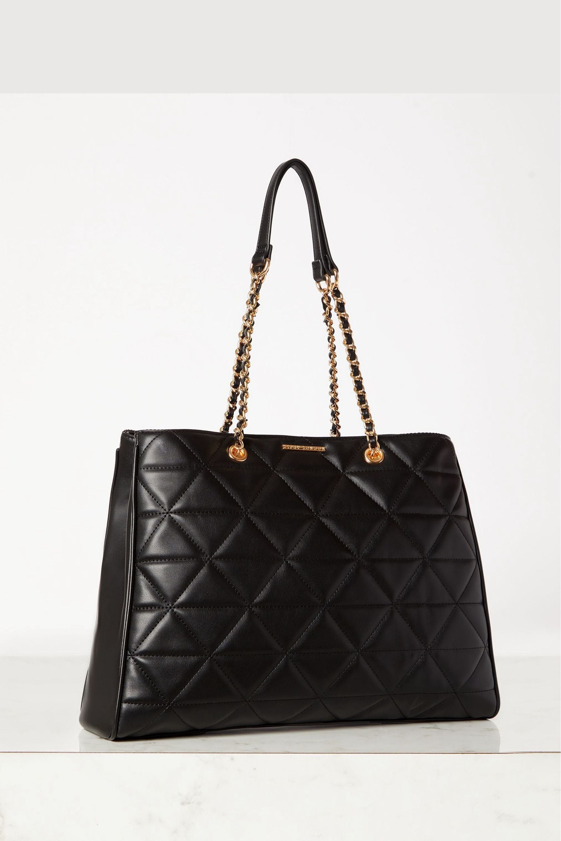 Black chain tote bag clearance