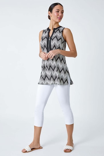 Roman Black Zip Neck Chevron Puff Print Top