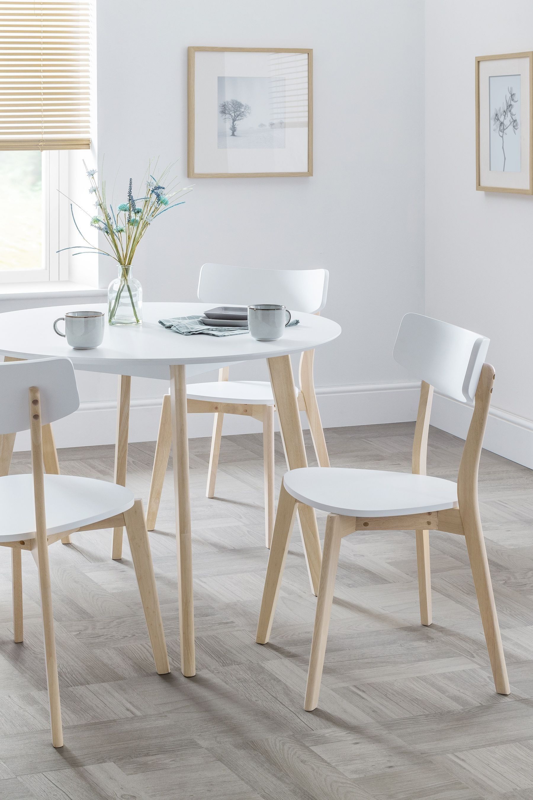 Buy Julian Bowen Set of 4 White Limed Oak Casa Dining Chairs from the ...