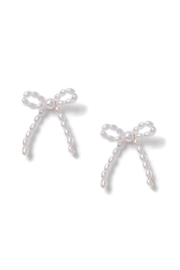 Aela Cream Pearl Bow Earrings
