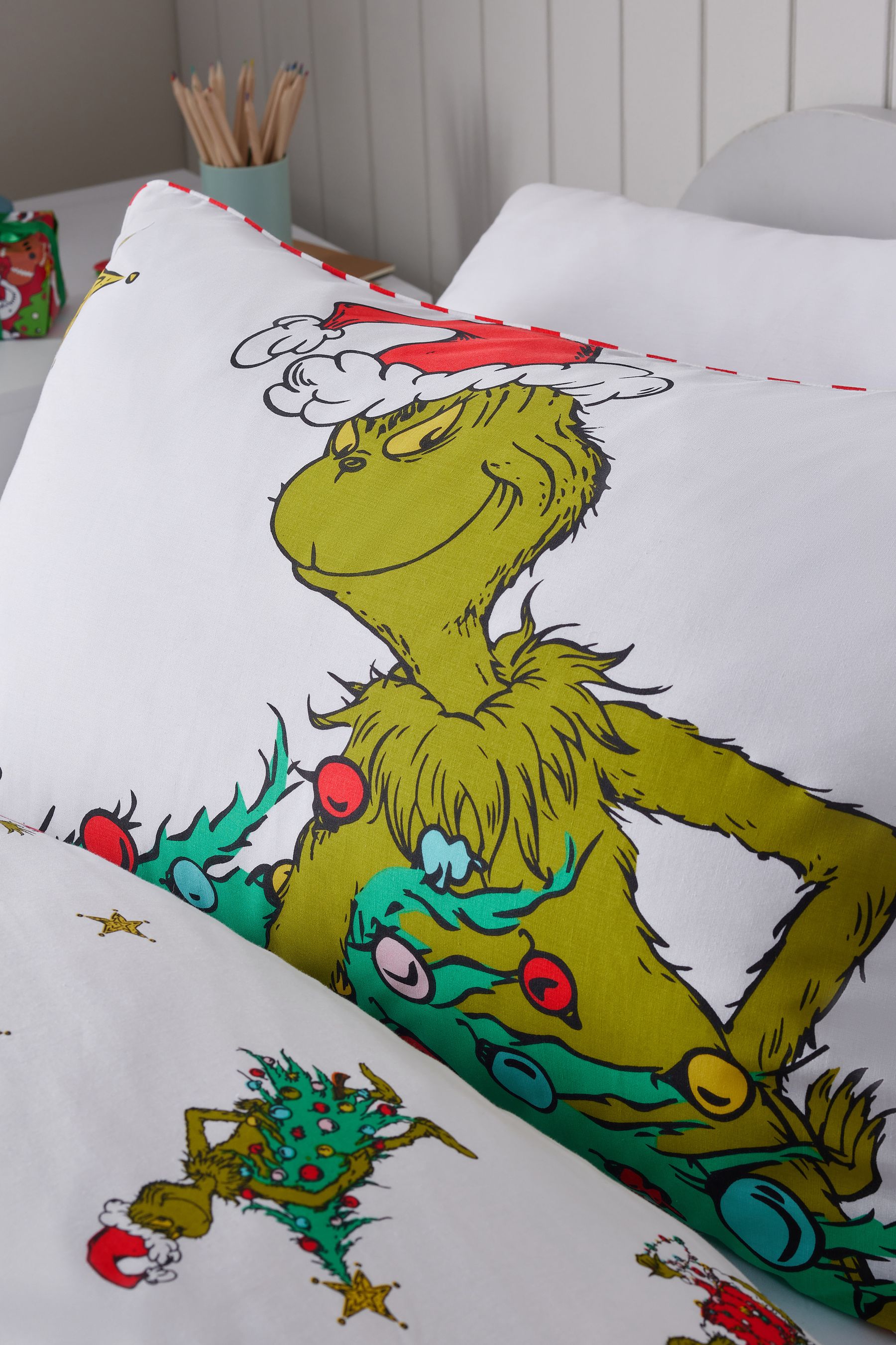 Pottery barn grinch bedding cheap