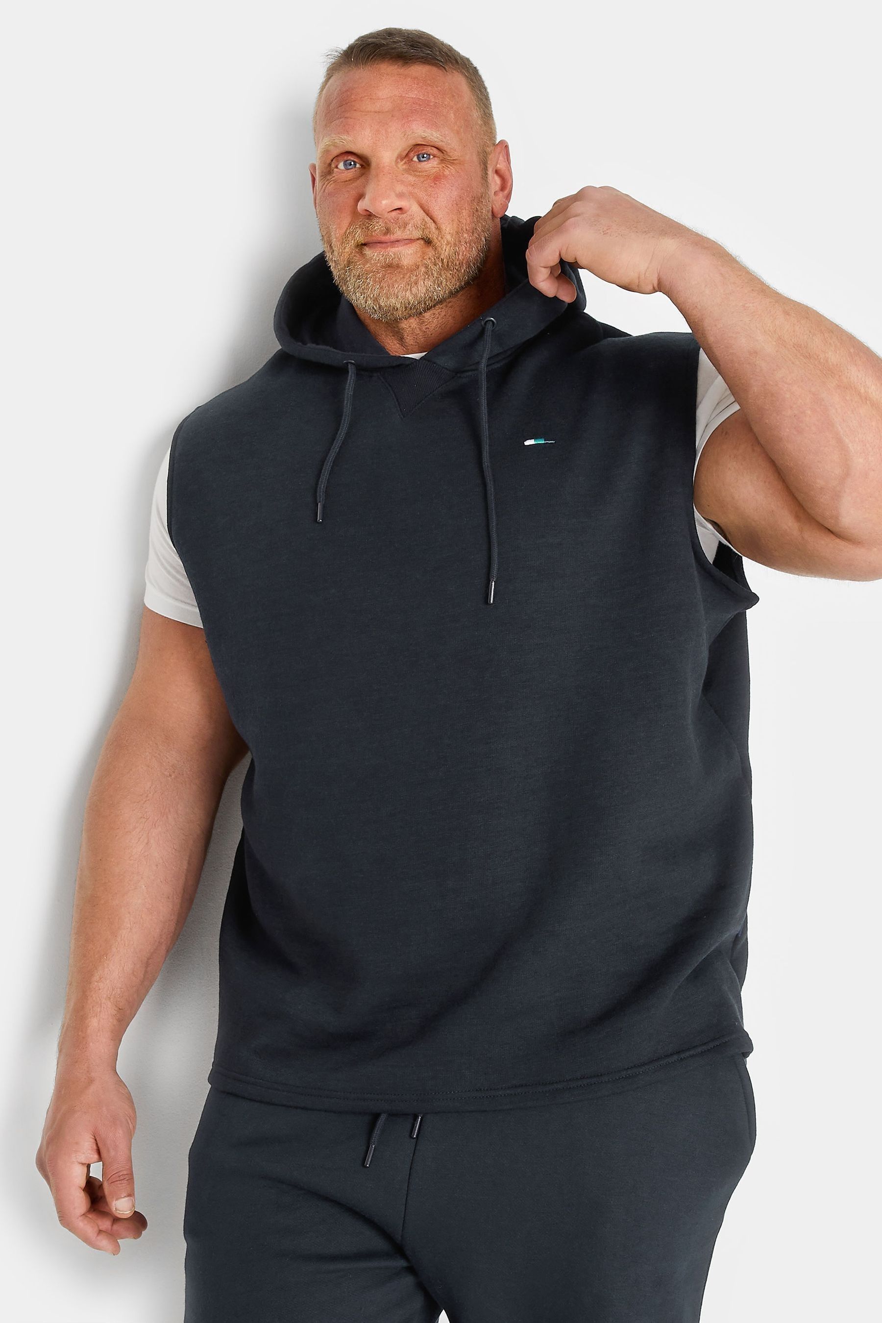 Cool sleeveless hoodie hotsell