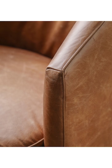 Gallery Home Vintage Brown Stanley Leather Armchair