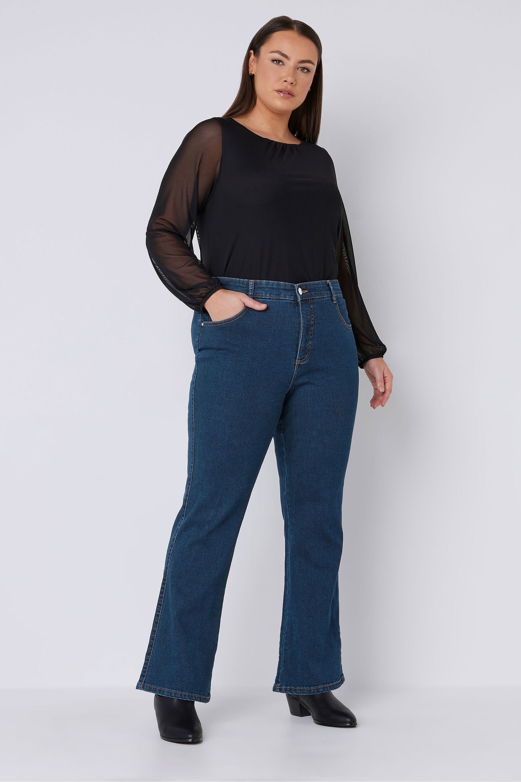 Evans curve jeans top