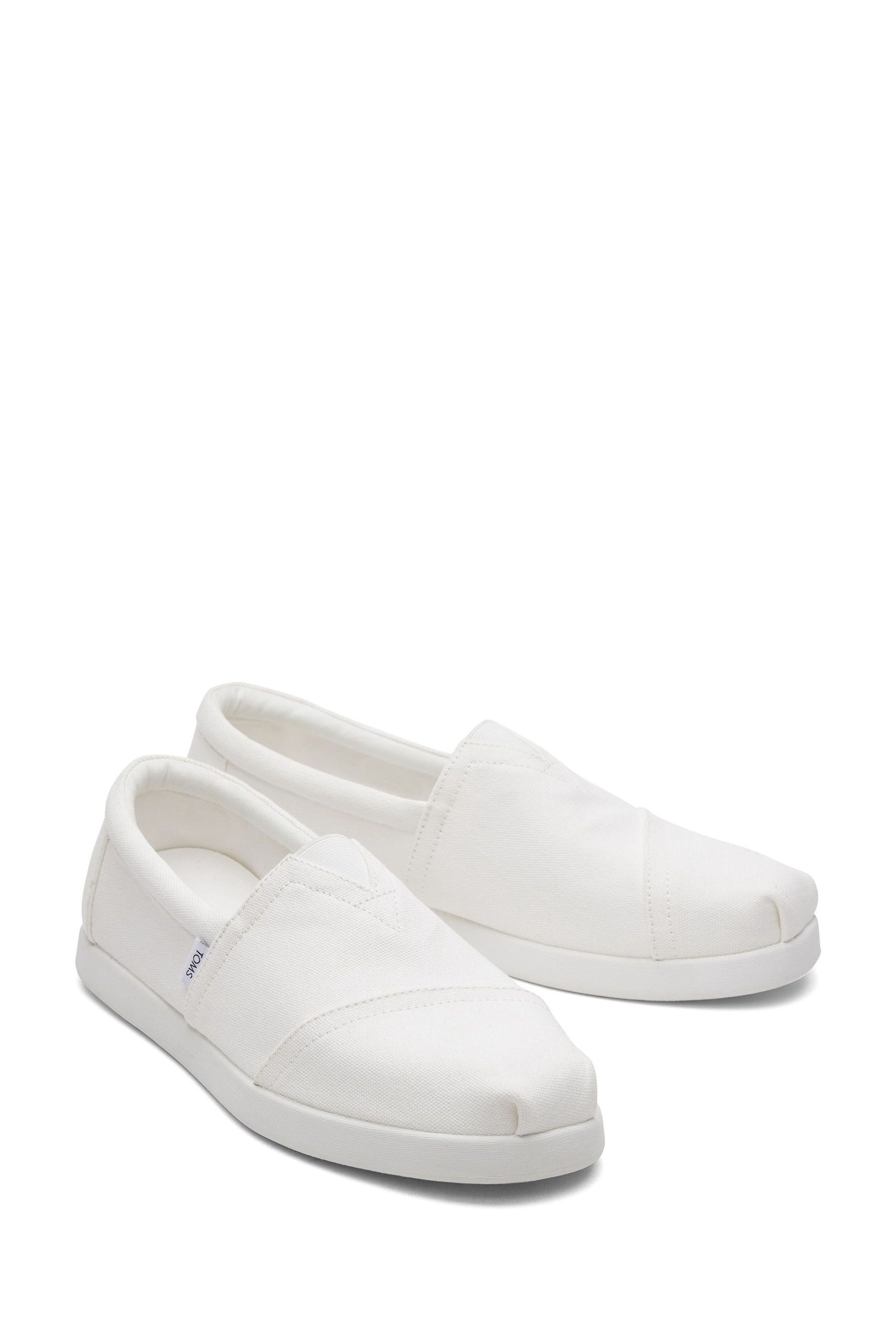 Toms outlet white shoes