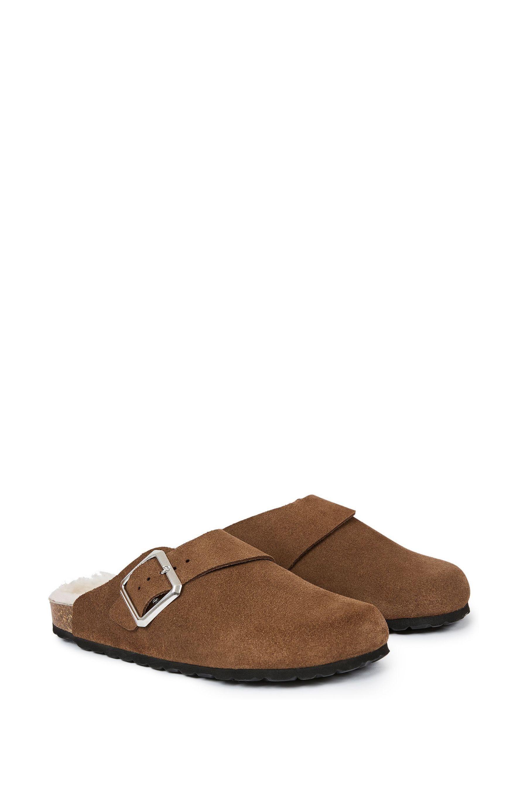 Sheepskin hotsell lined clogs