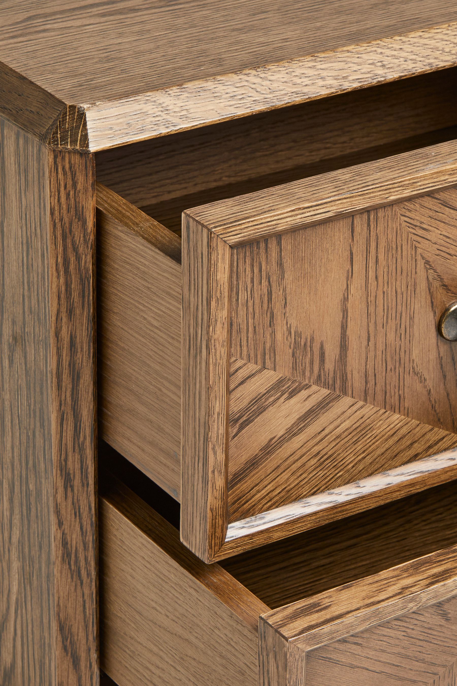 Nina Campbell Brown 2 Drawer Tedworth Bedside Table
