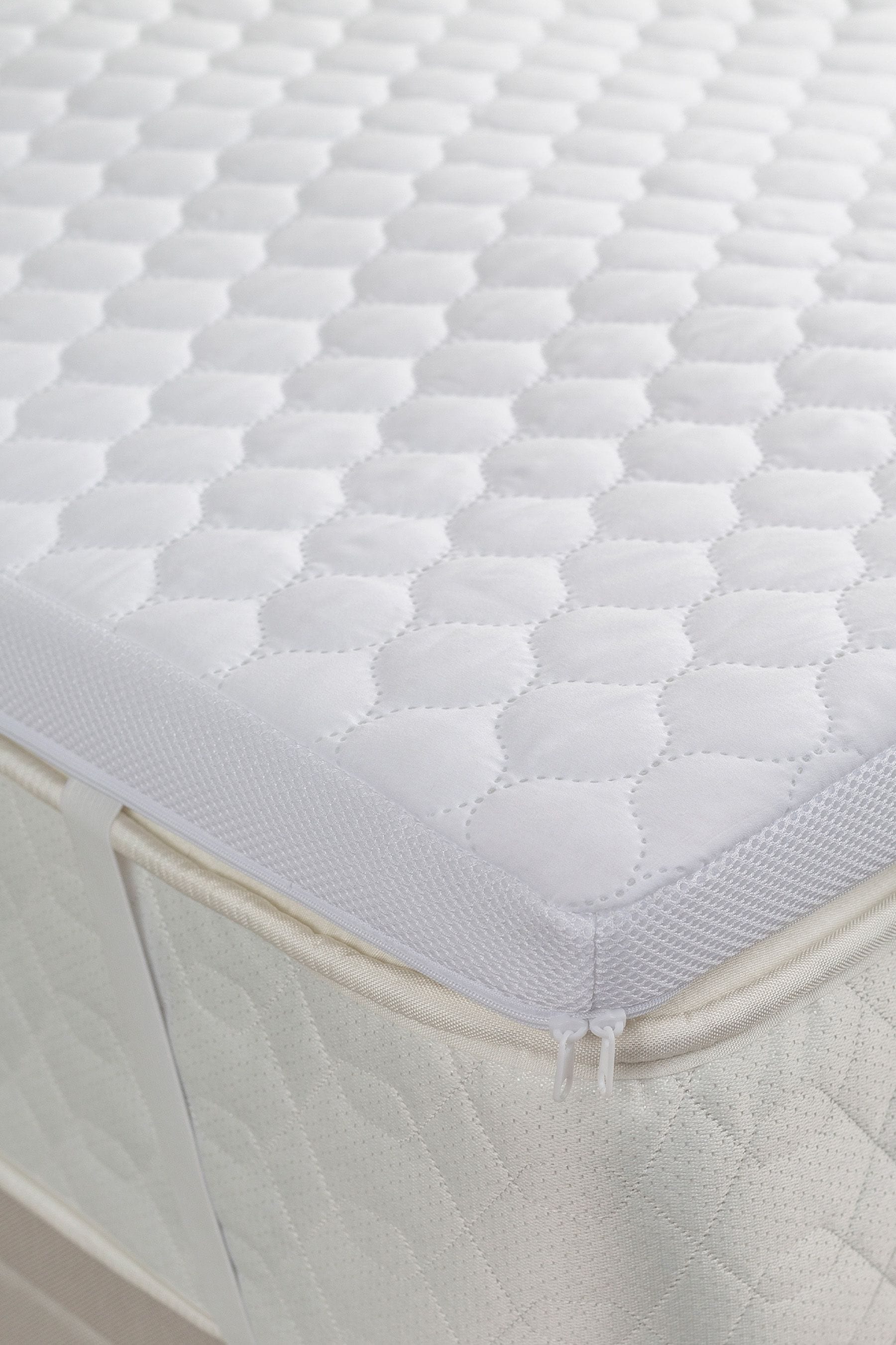 Slumberdown memory store foam mattress topper