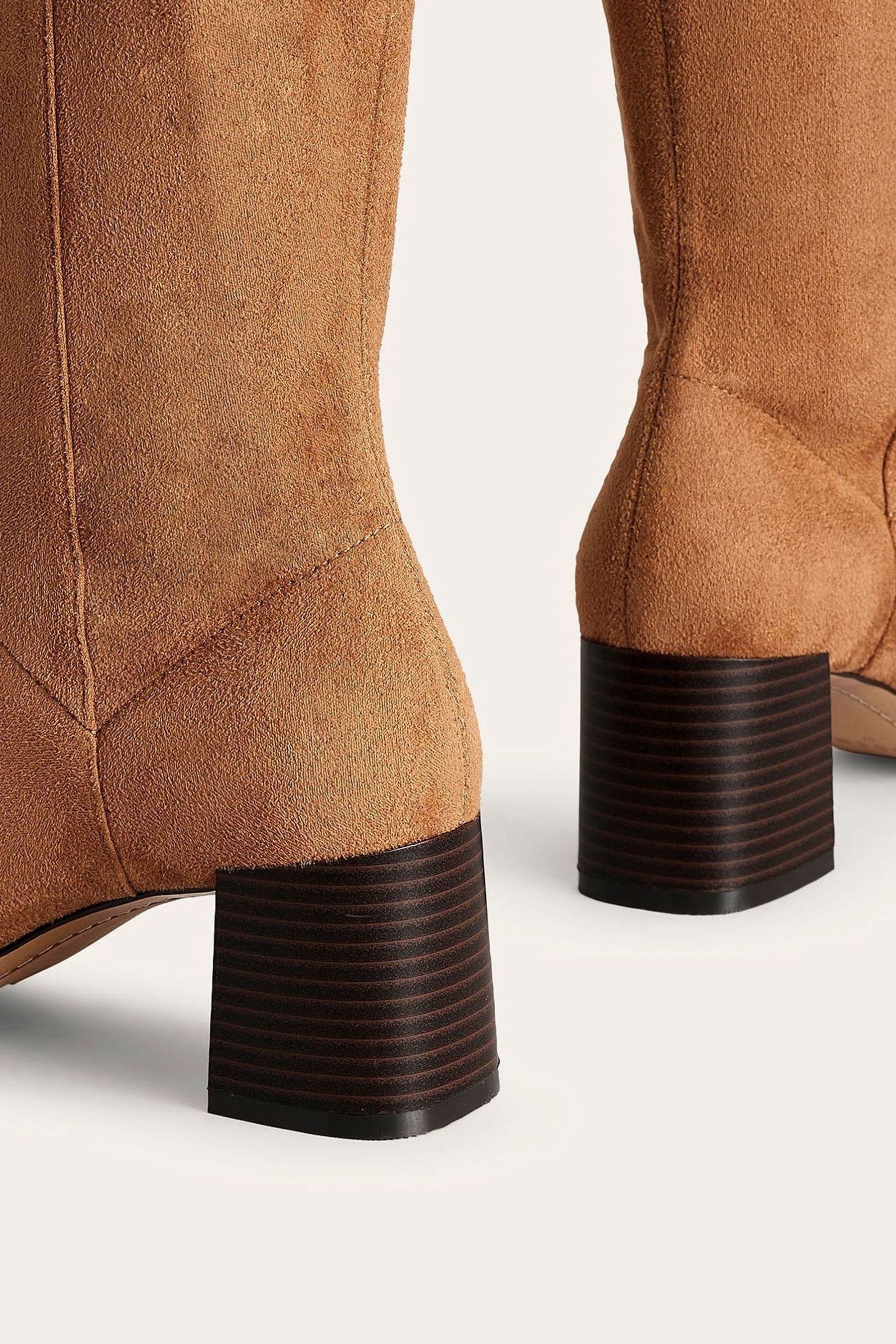 Light tan hot sale tall boots