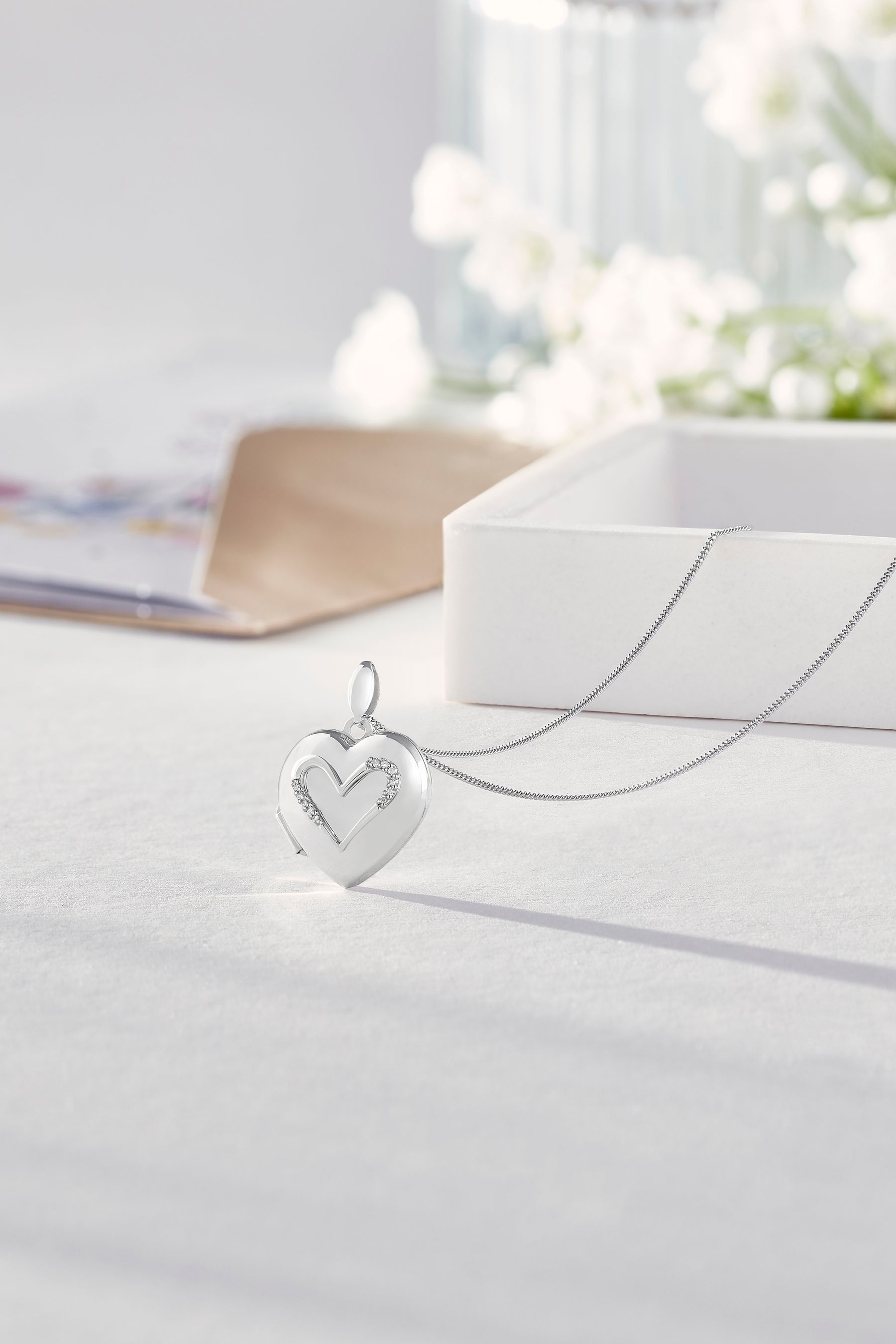 9ct white gold locket store