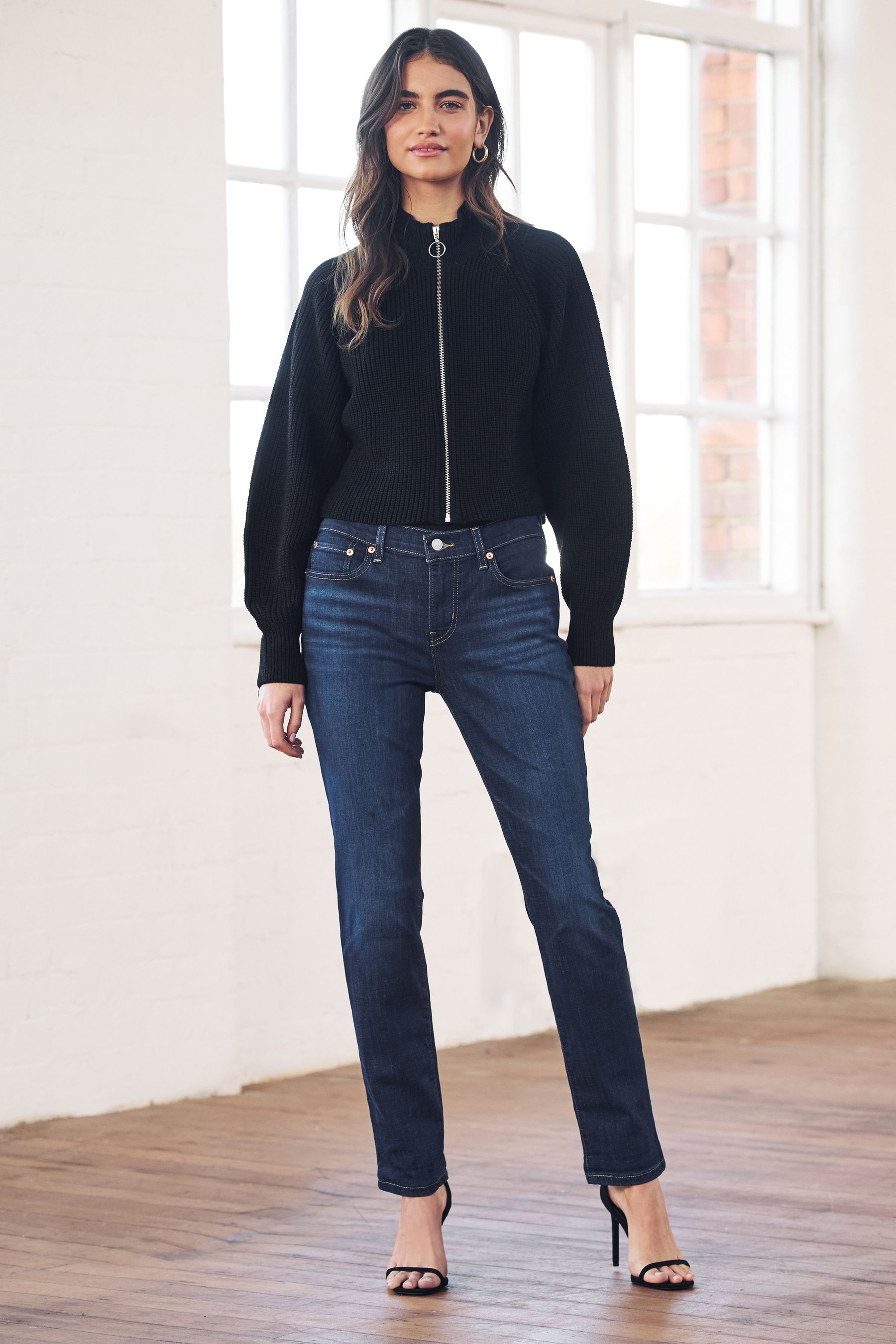 Levi's mid rise straight leg jeans hot sale