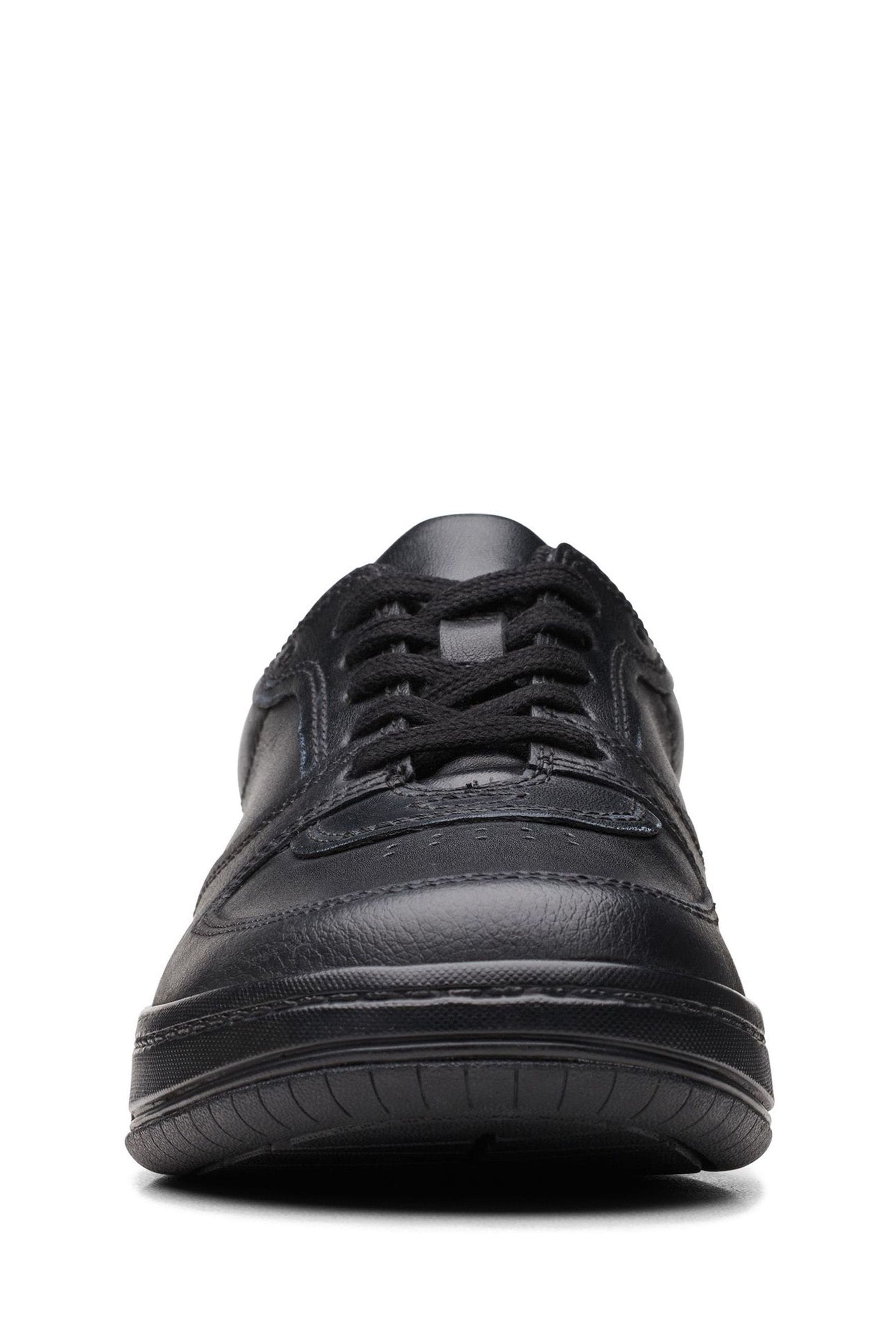 Clarks trace shop fawn black