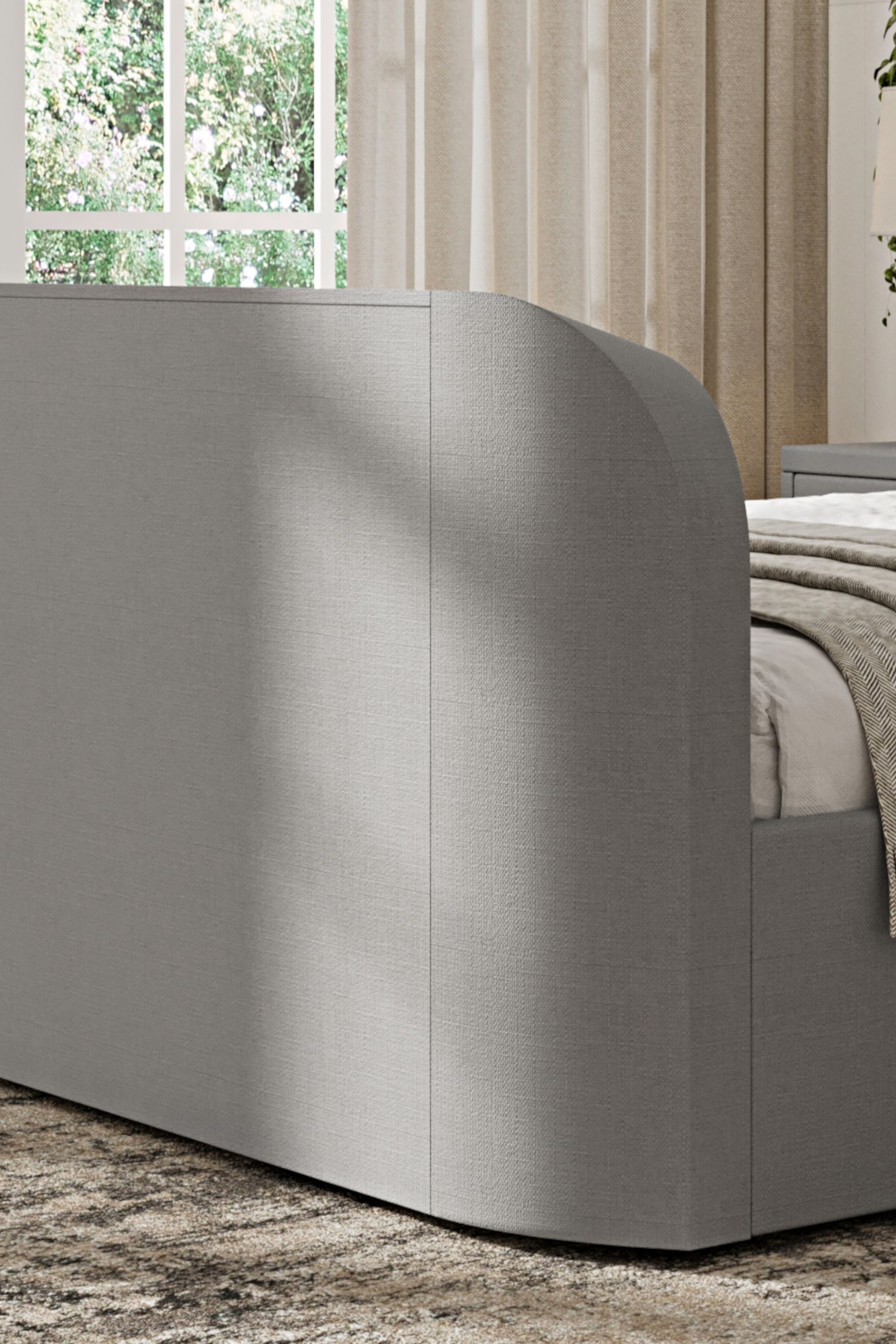 Copenhagen ottoman tv hot sale bed