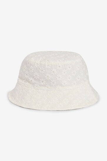 White Broderie Bucket Hat (3mths-10yrs)