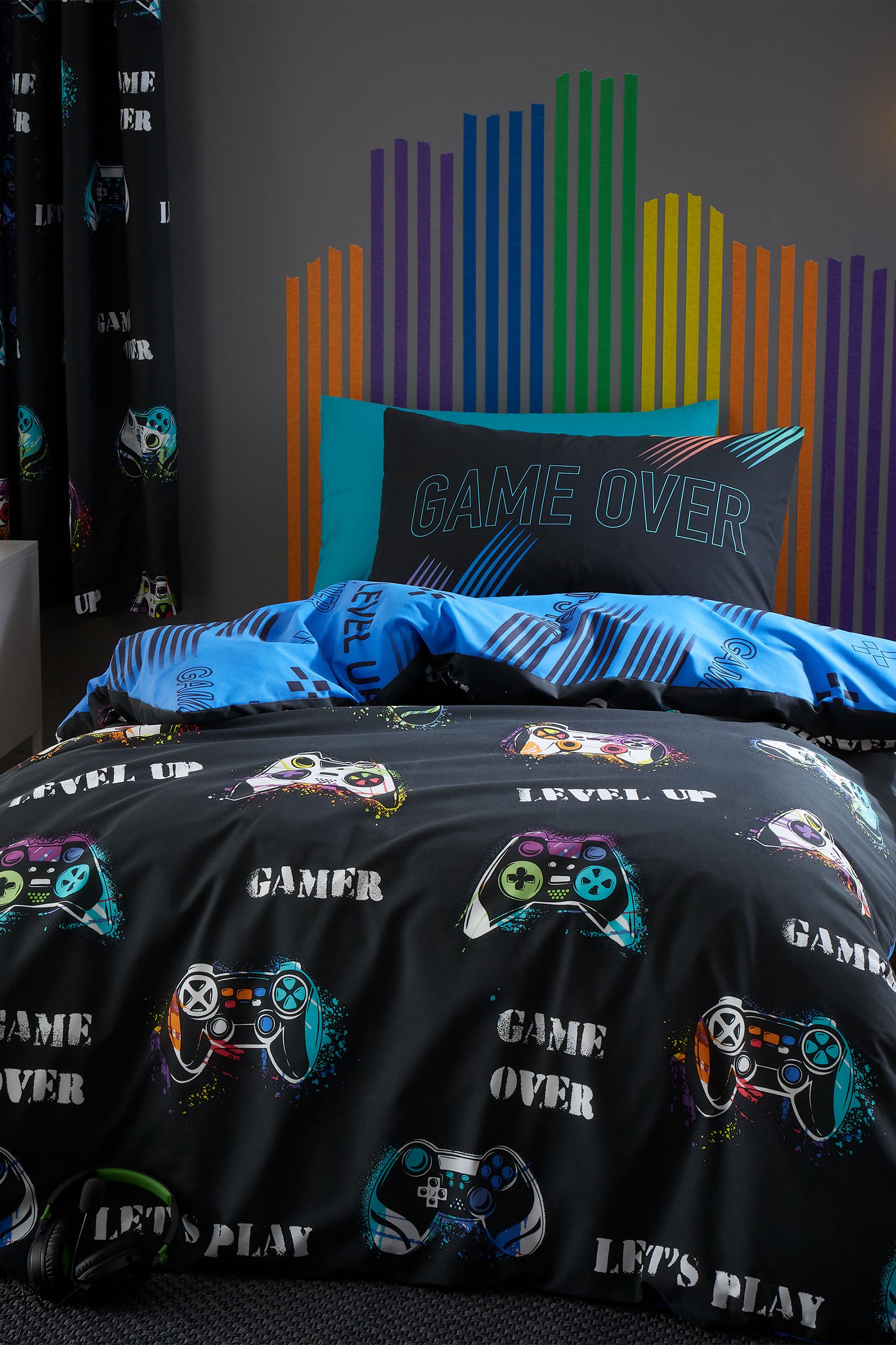 Catherine Lansfield Black Game Over Reversible Duvet Cover And Pillowcase Set