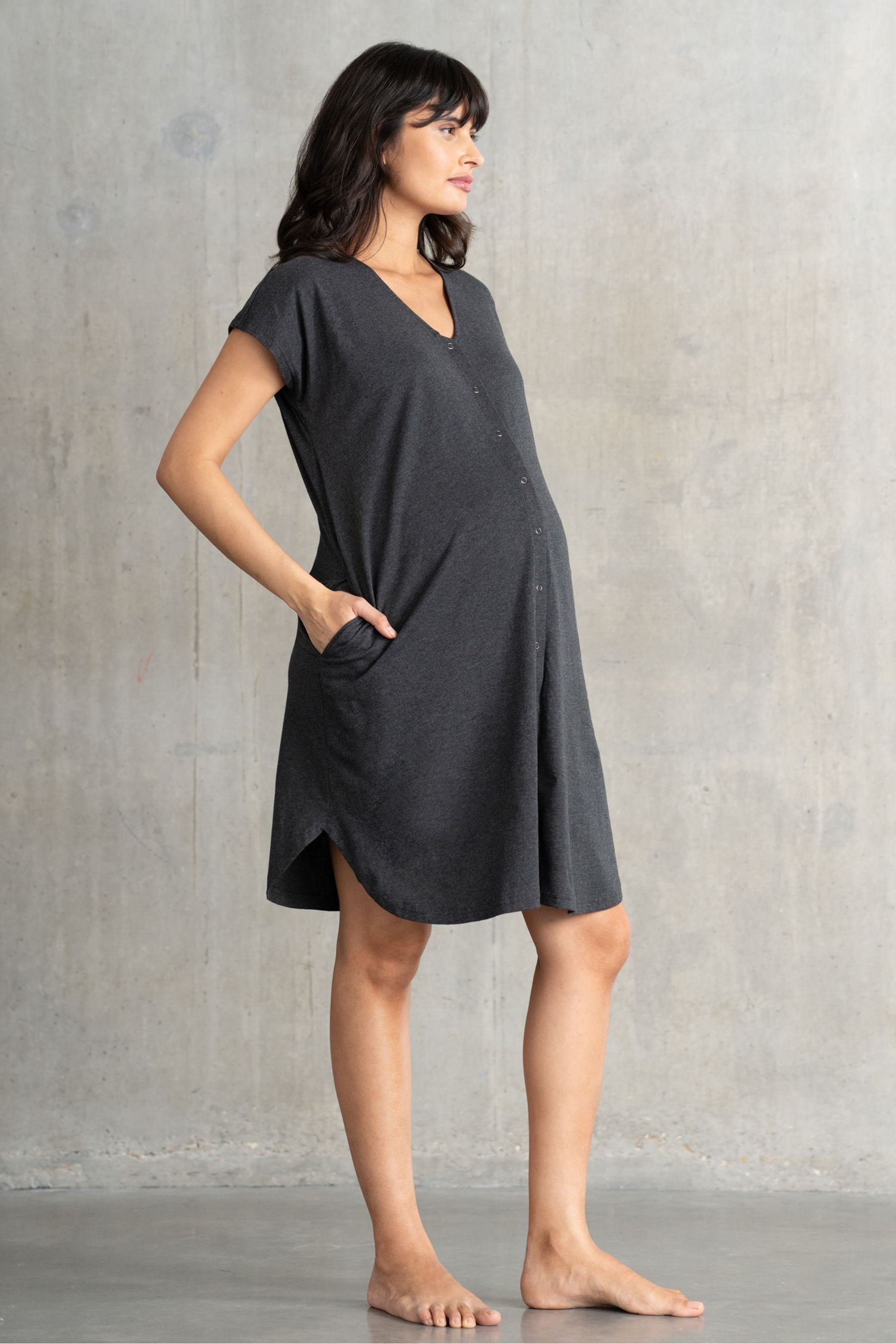 Seraphine Birthing Black Maternity Gown