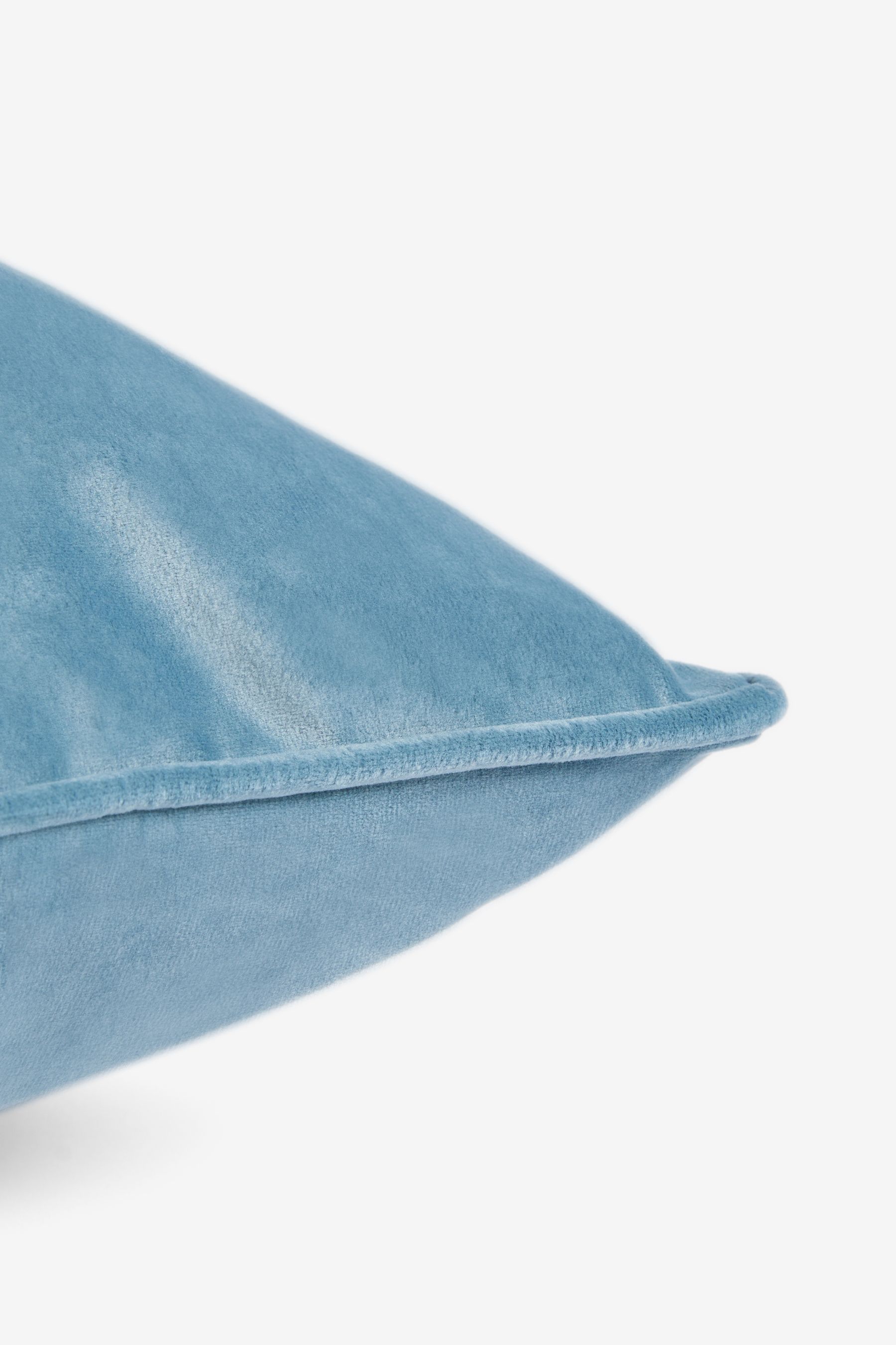 Pale blue velvet best sale cushions