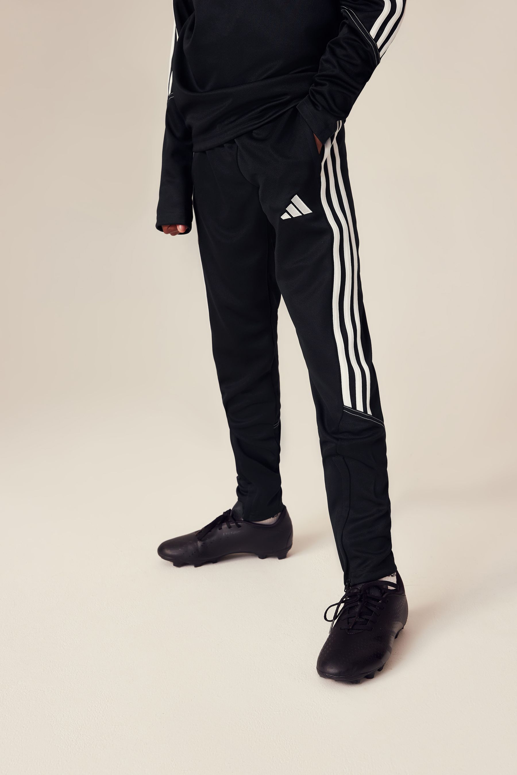 Juniors adidas discount joggers