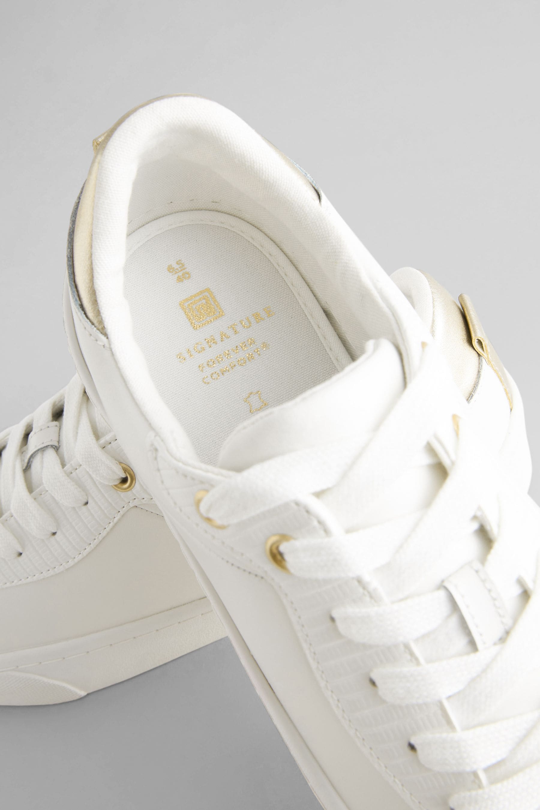 White leather cheap sneakers uk