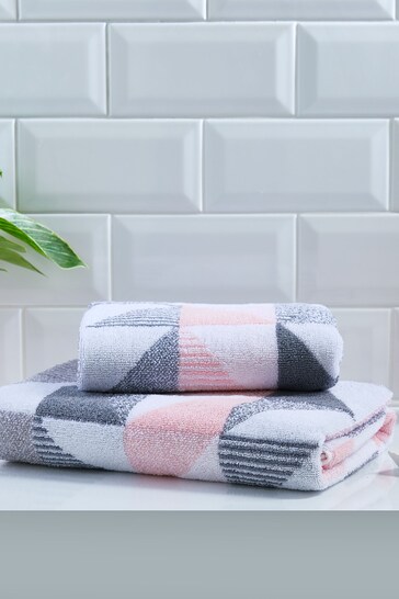 Fusion Pink Hendra Jacquard Towel
