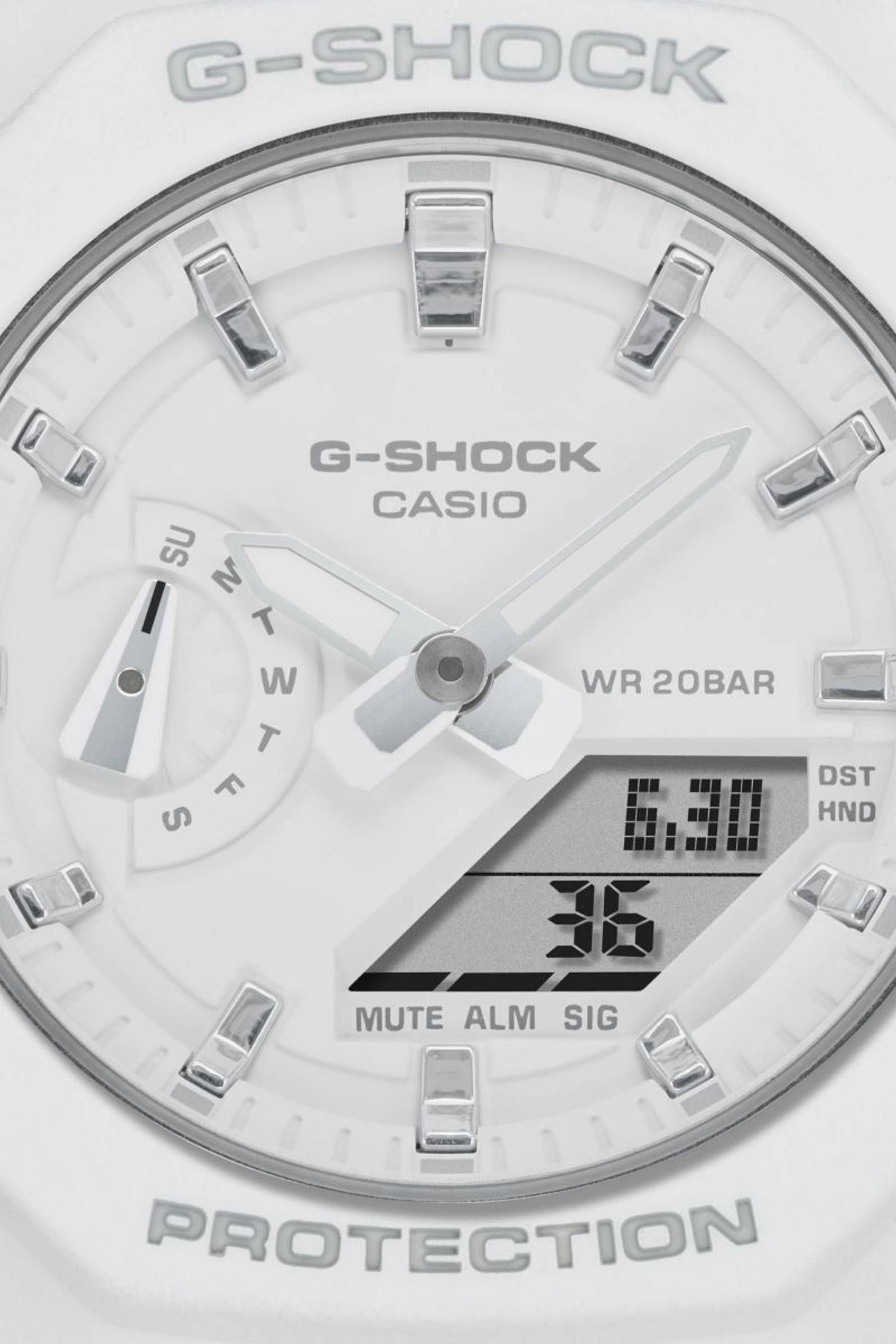 G shock hotsell watch white color