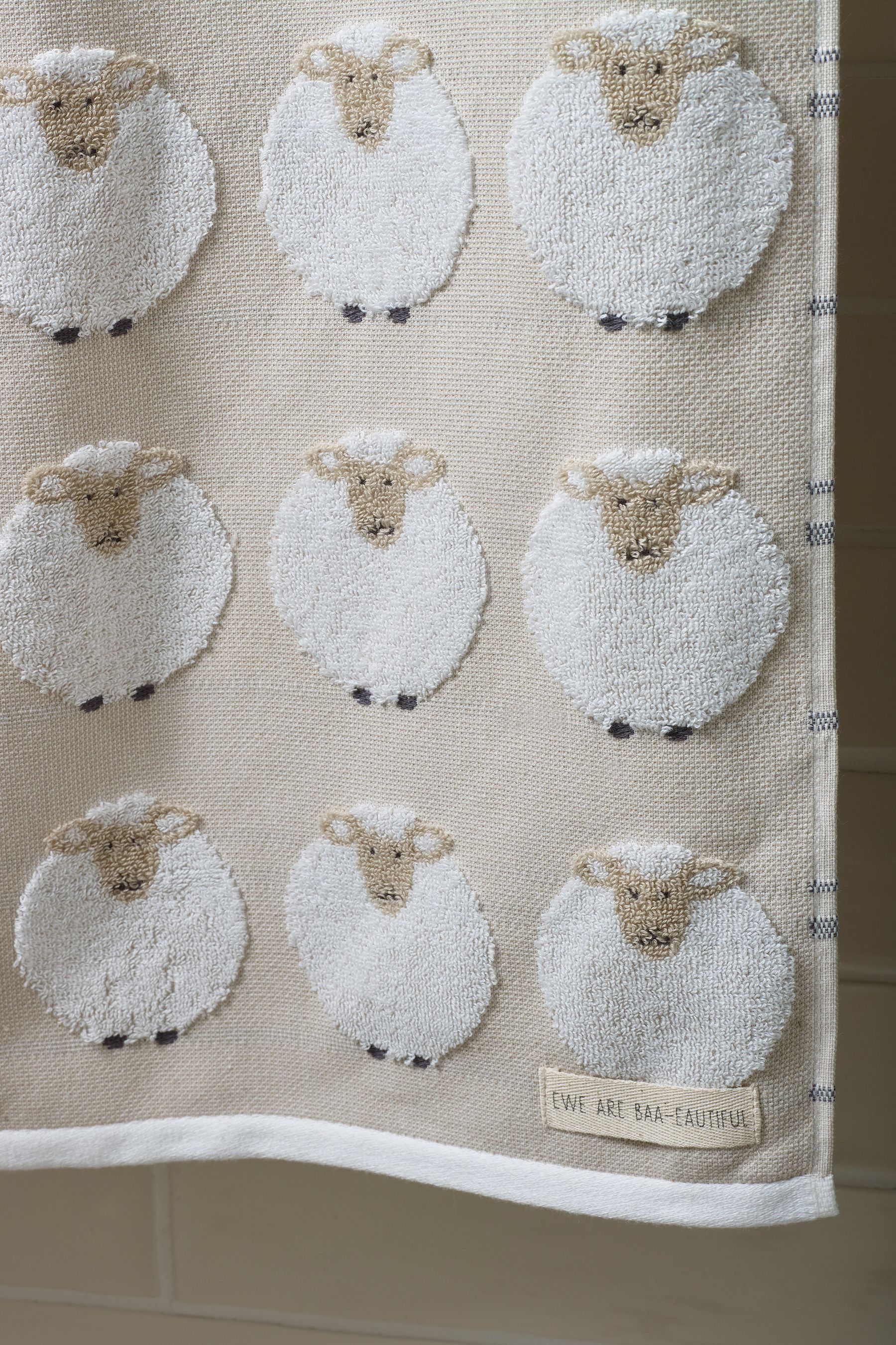 Sheep top hand towel
