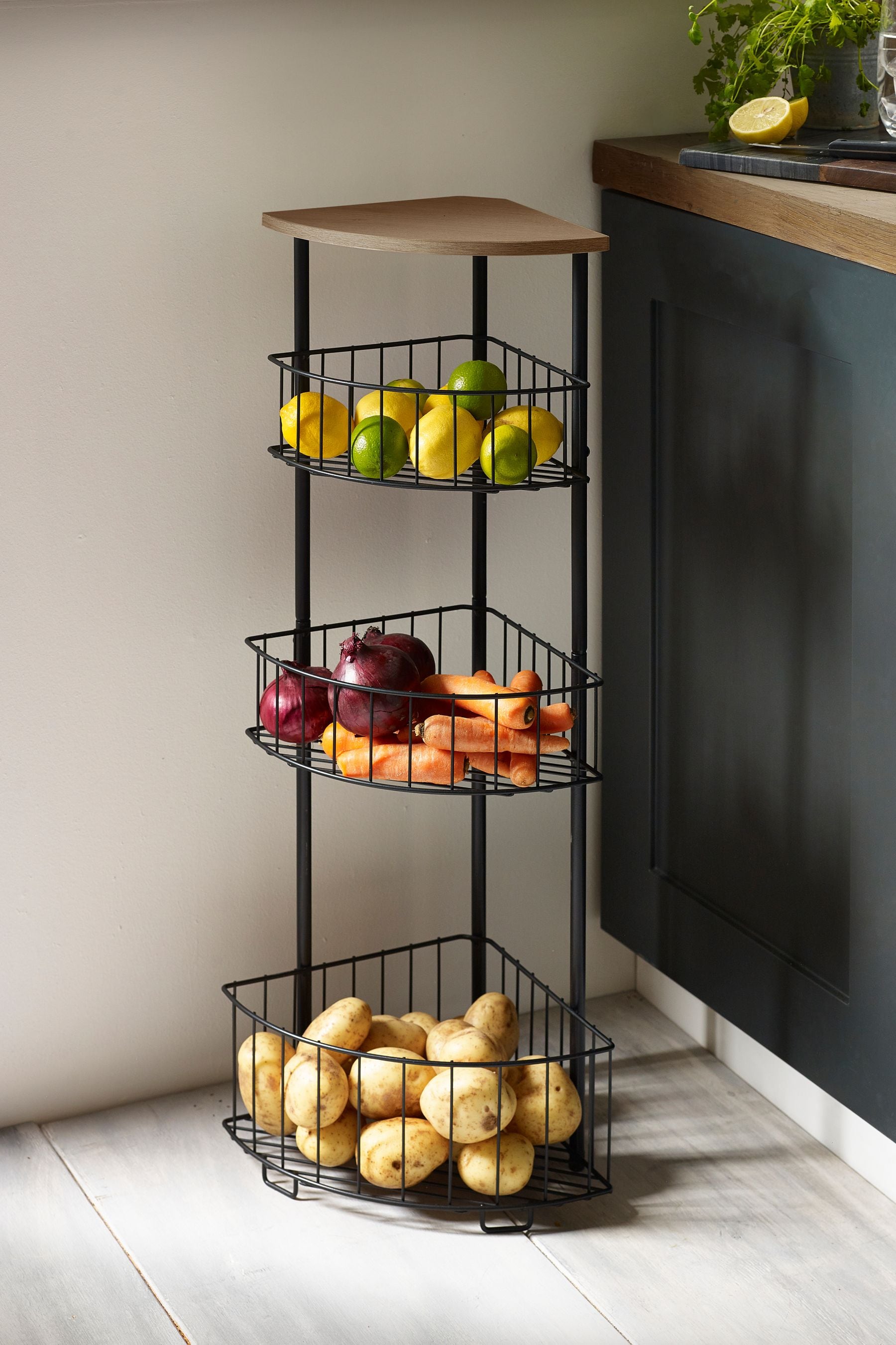 Standing 2025 vegetable basket