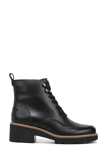 Naturalizer Dara Black Leather Ankle Boots