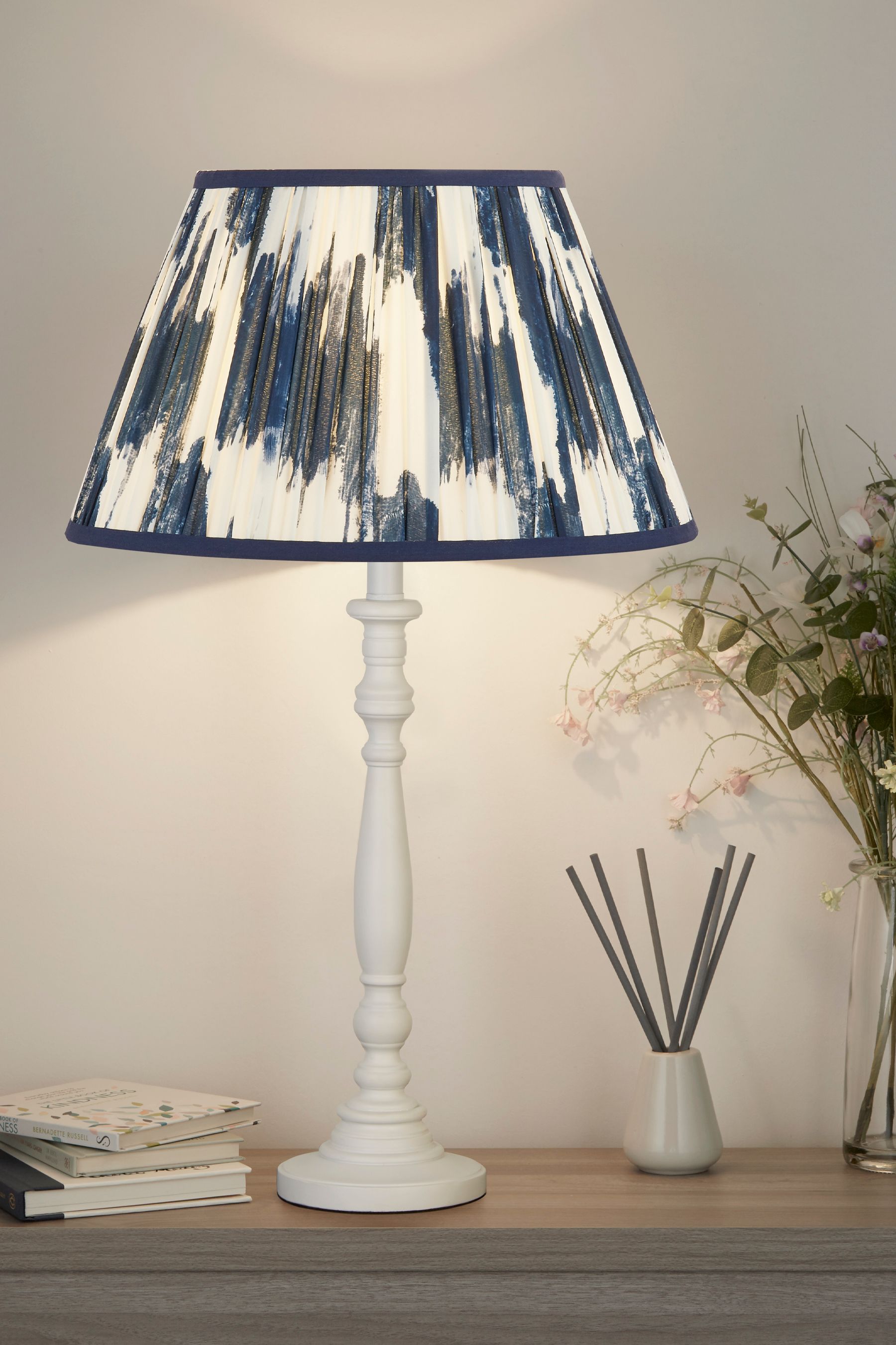 Blue and white online candlestick lamps