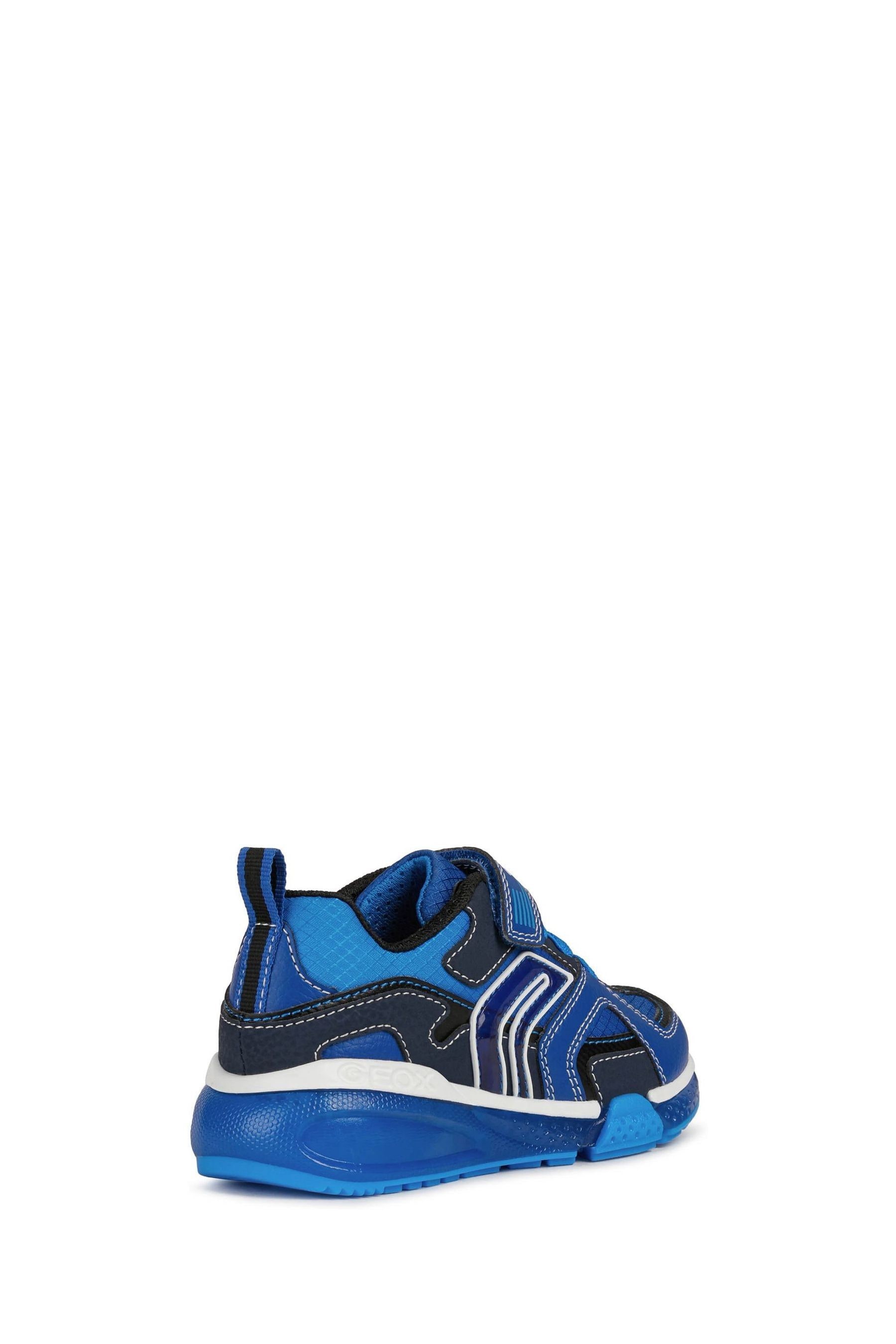 Boys blue nike trainers cheap