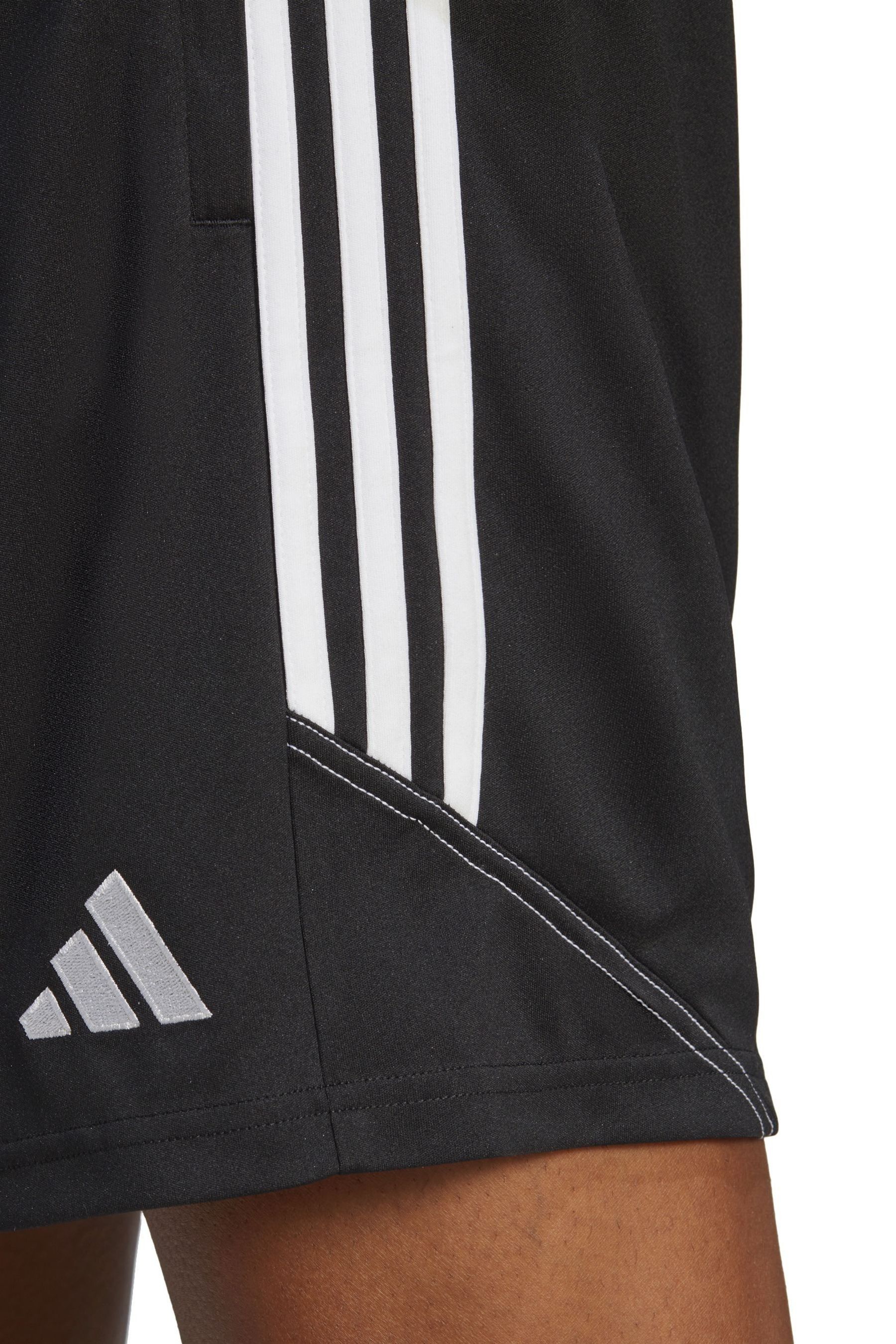 Squadra 13 shorts store