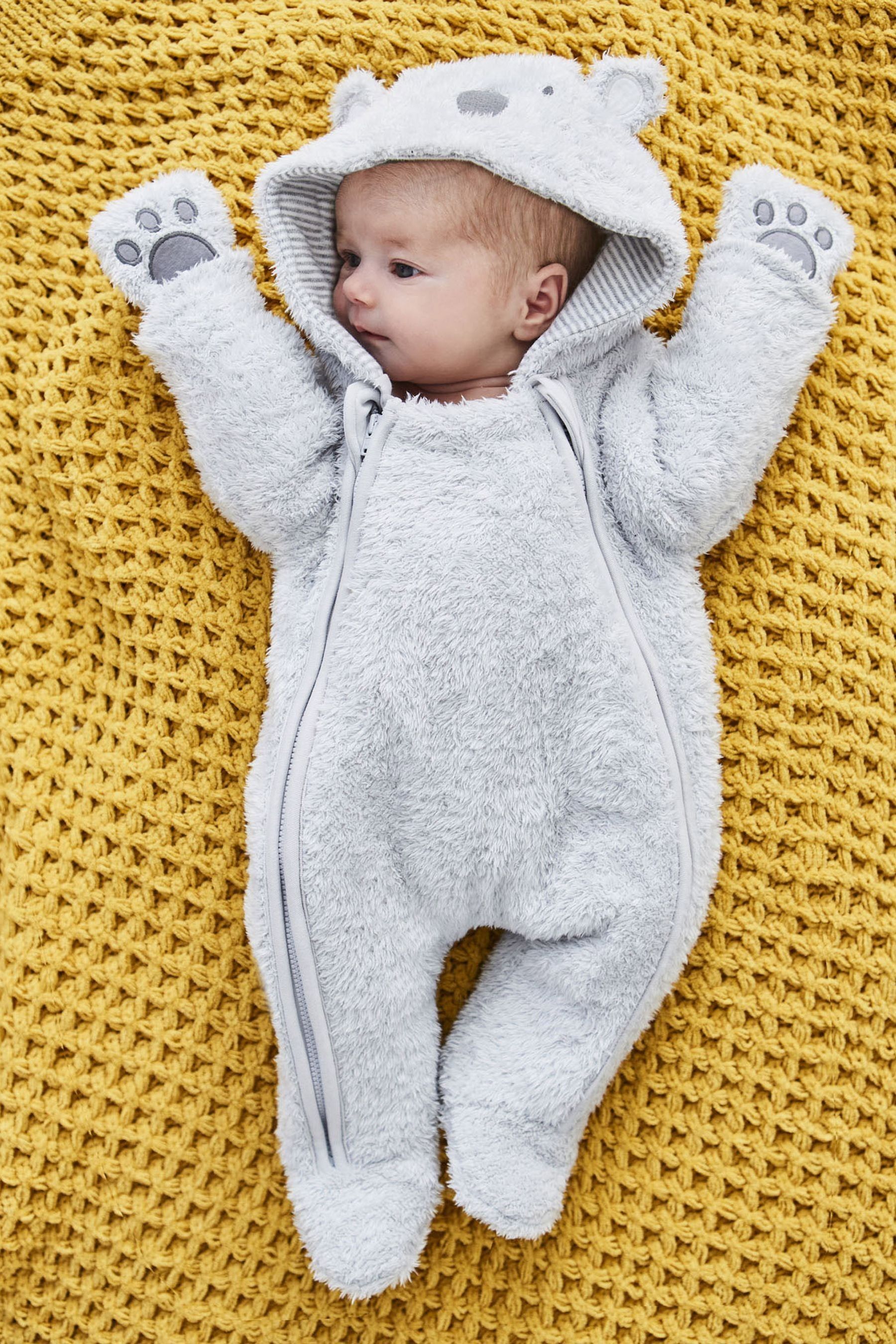 Grey top pram suit