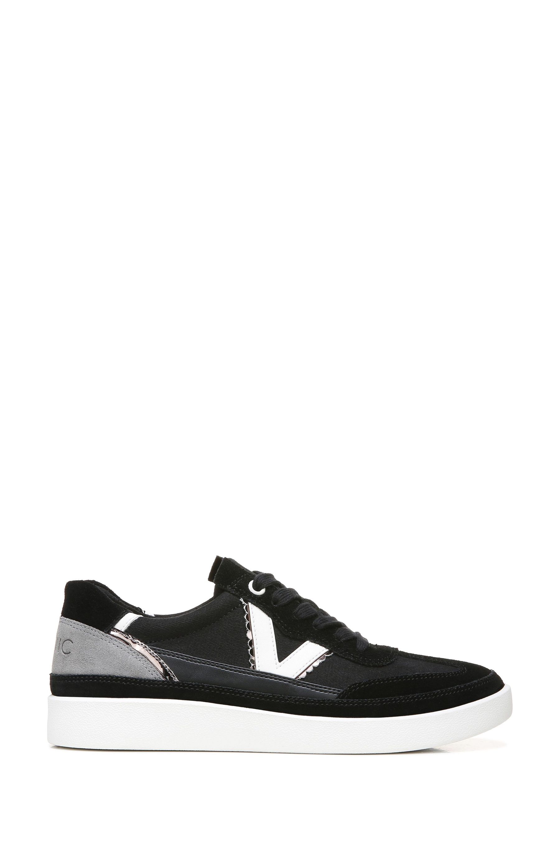 Vionic canvas store sneakers