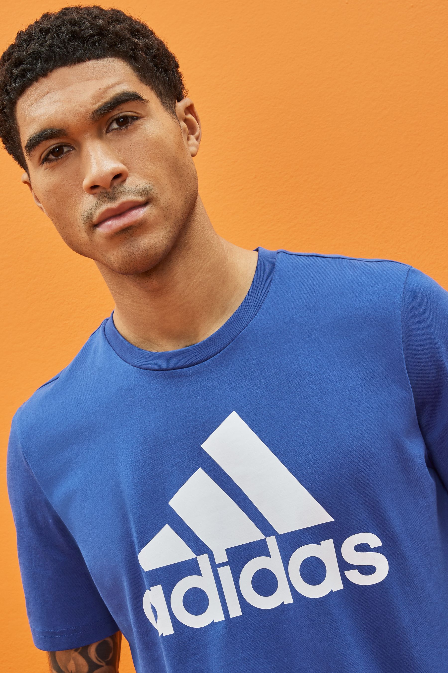 Logo adidas shop blu