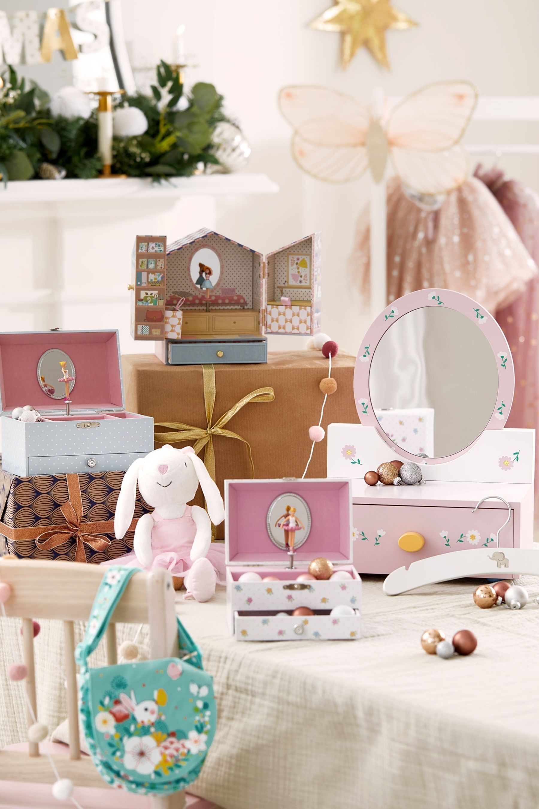 Jojo maman bebe toy hot sale box