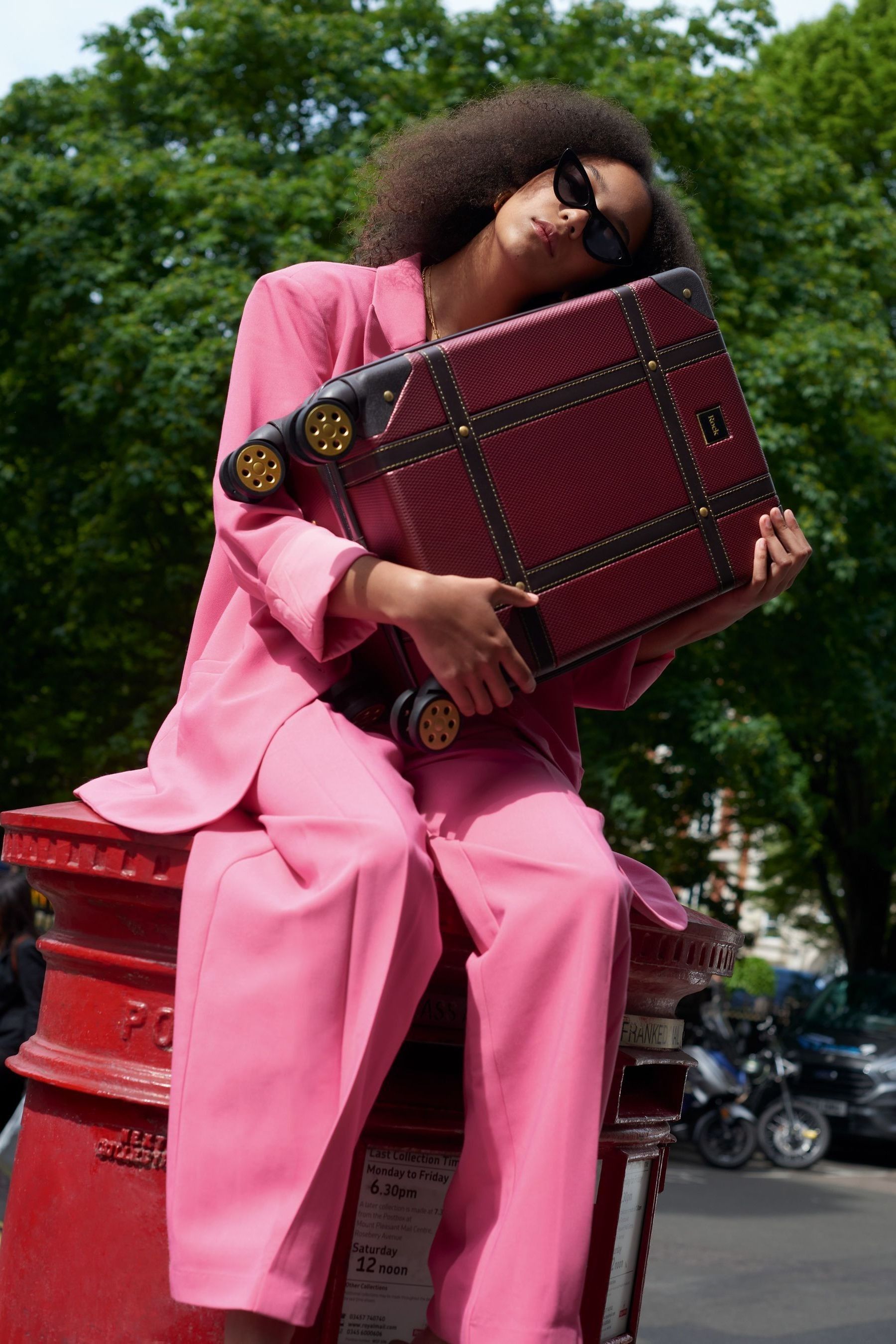 Pink vintage suitcase outlet