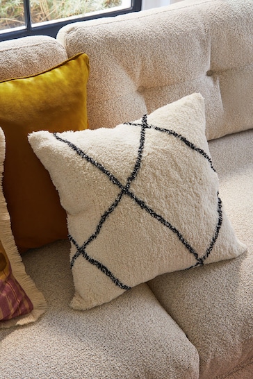 Natural Minimal Geometric 50 x 50cm Berber Cushion