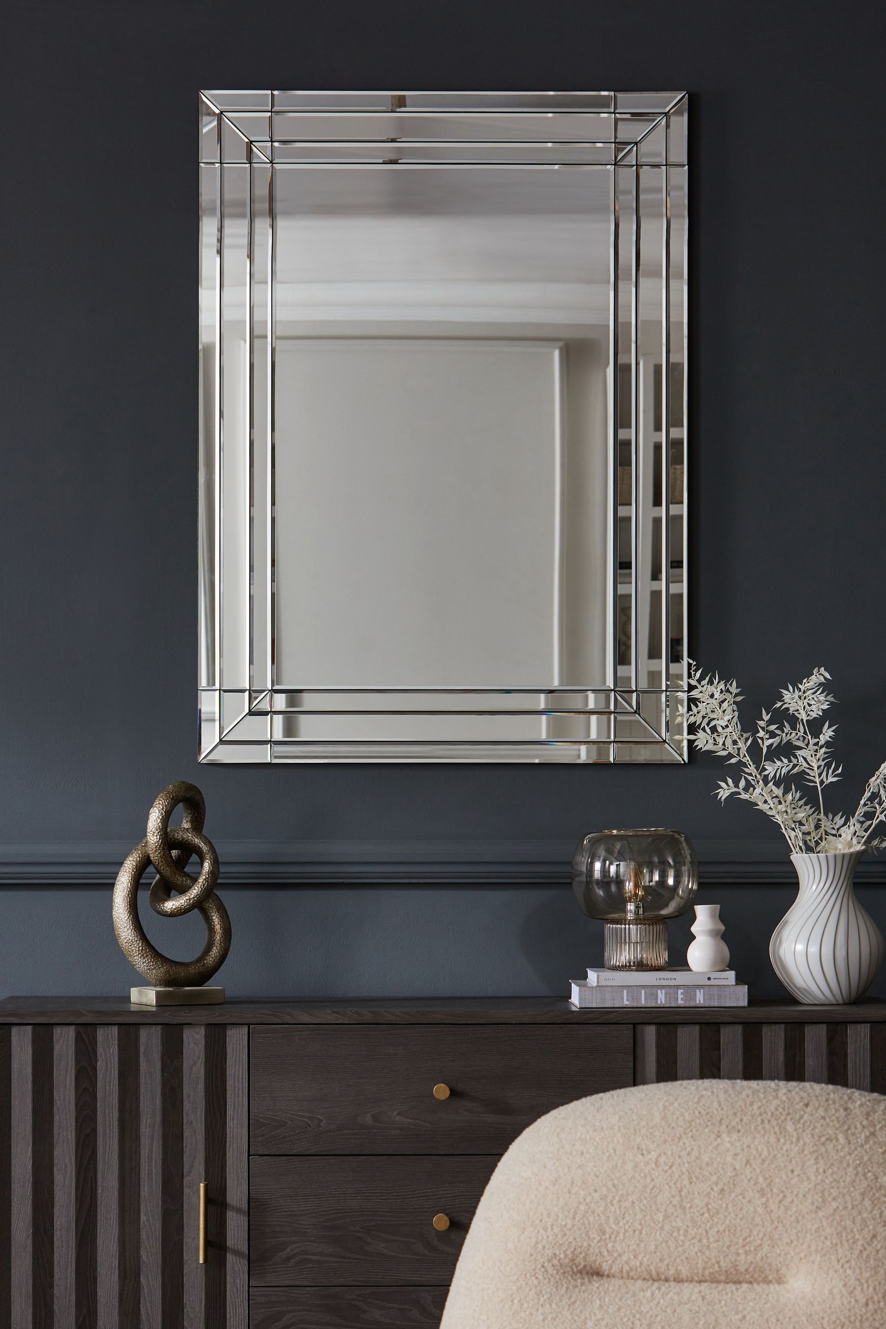 Rectangular top wall mirror