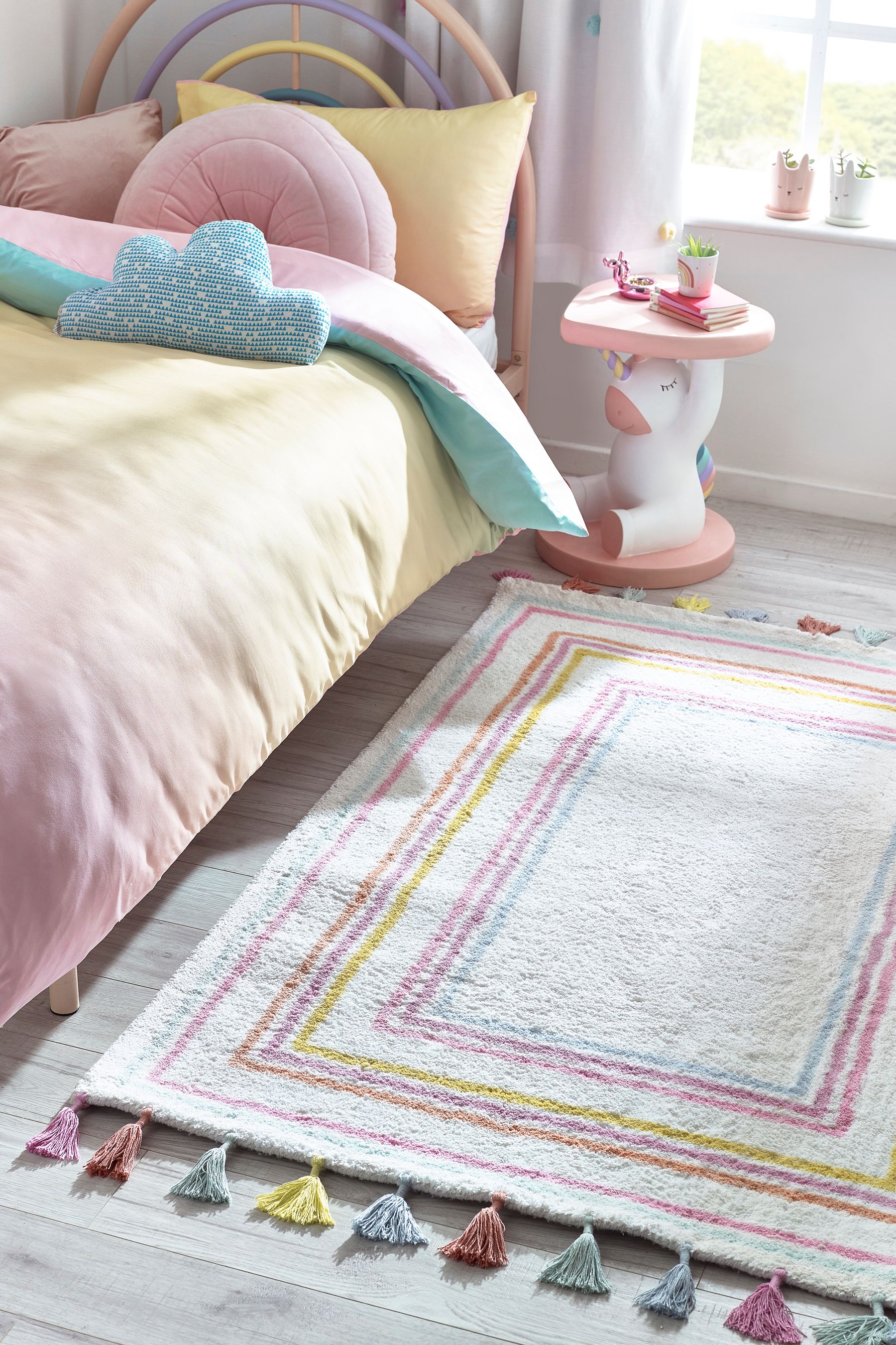 Pink deals kids rug