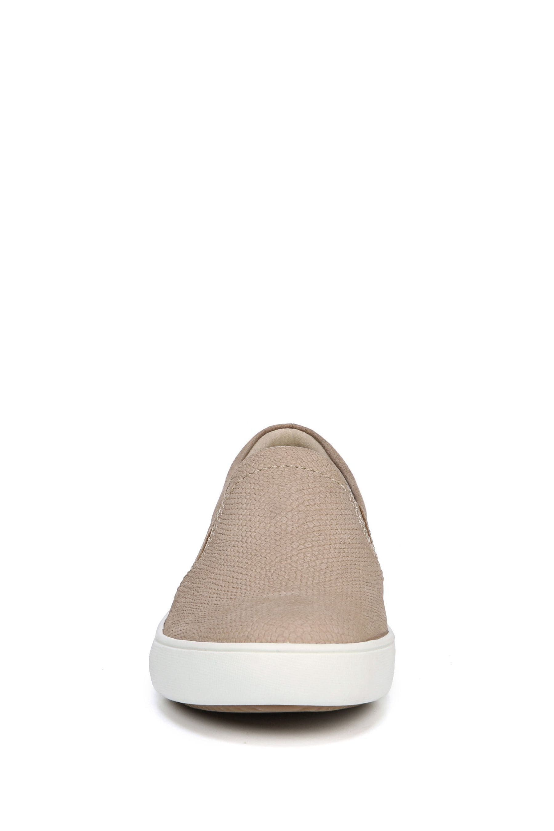 Naturalizer shop slip ons