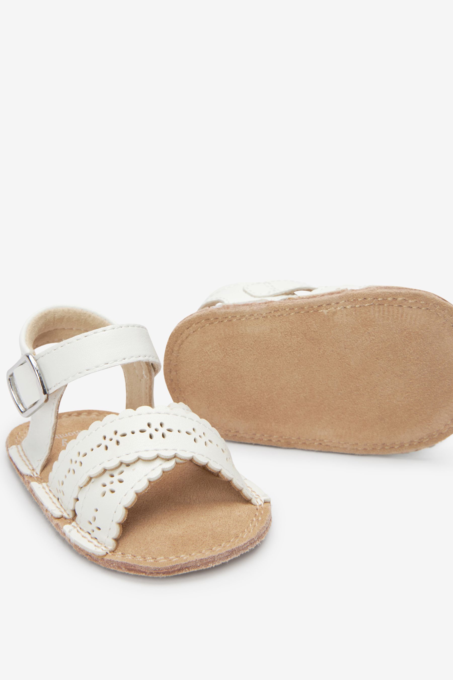 White Crib Shoes w/Sheer Ribbon Tie Preemie | Baby Size 00 0 1 2 3 4 –  Little Footprints Children's Shop