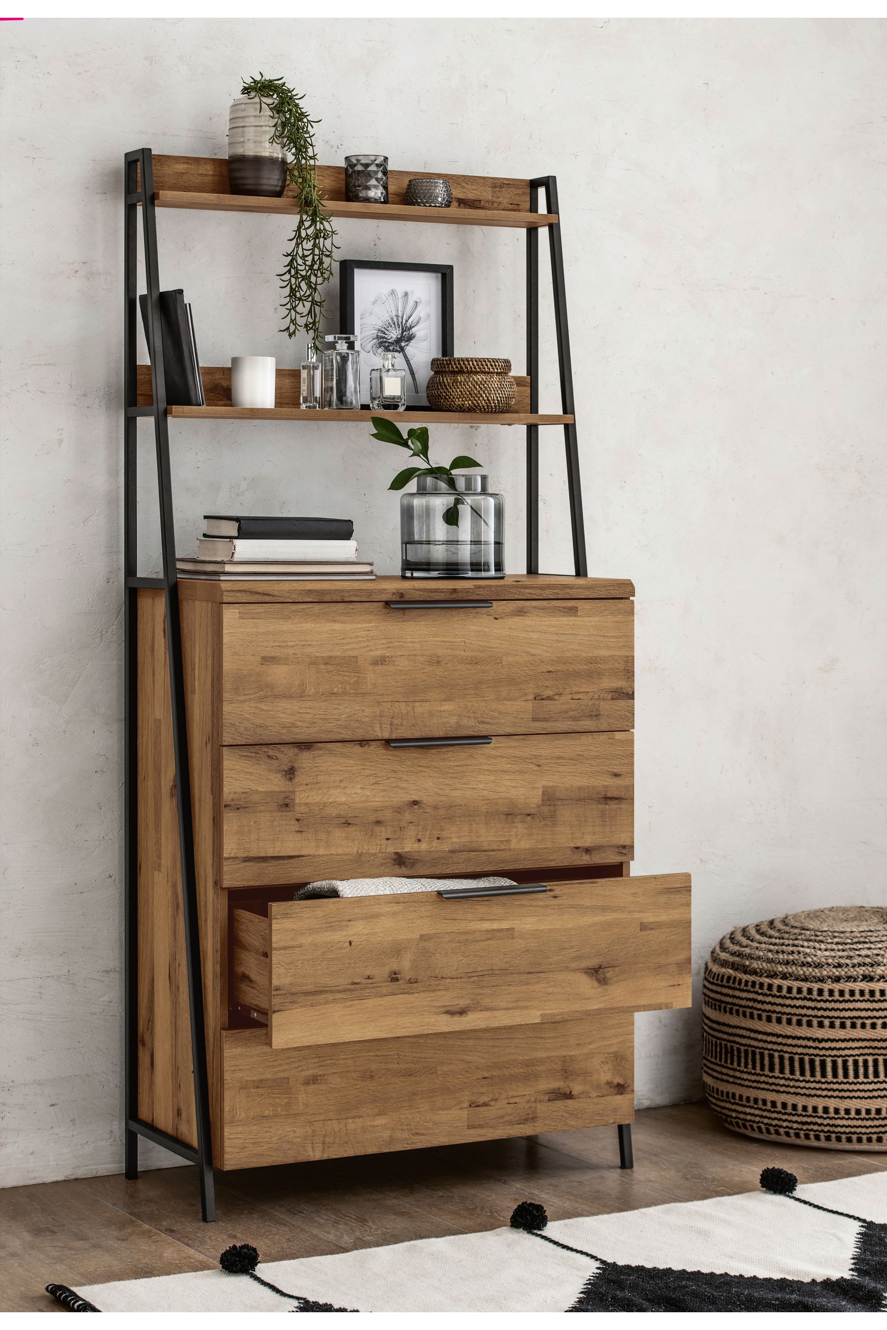 Oak effect store chest of drawers