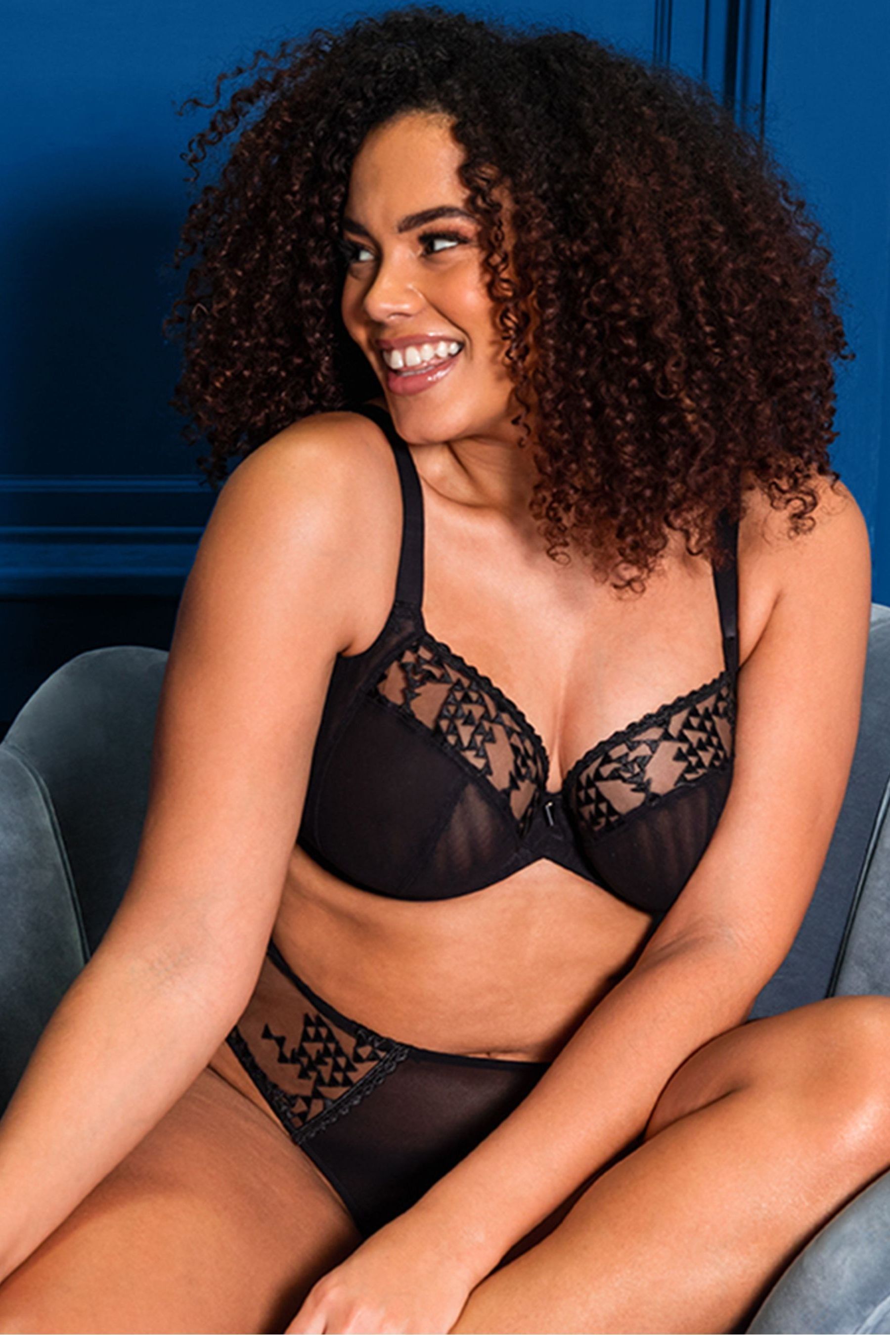 Under armour hotsell plunge bra