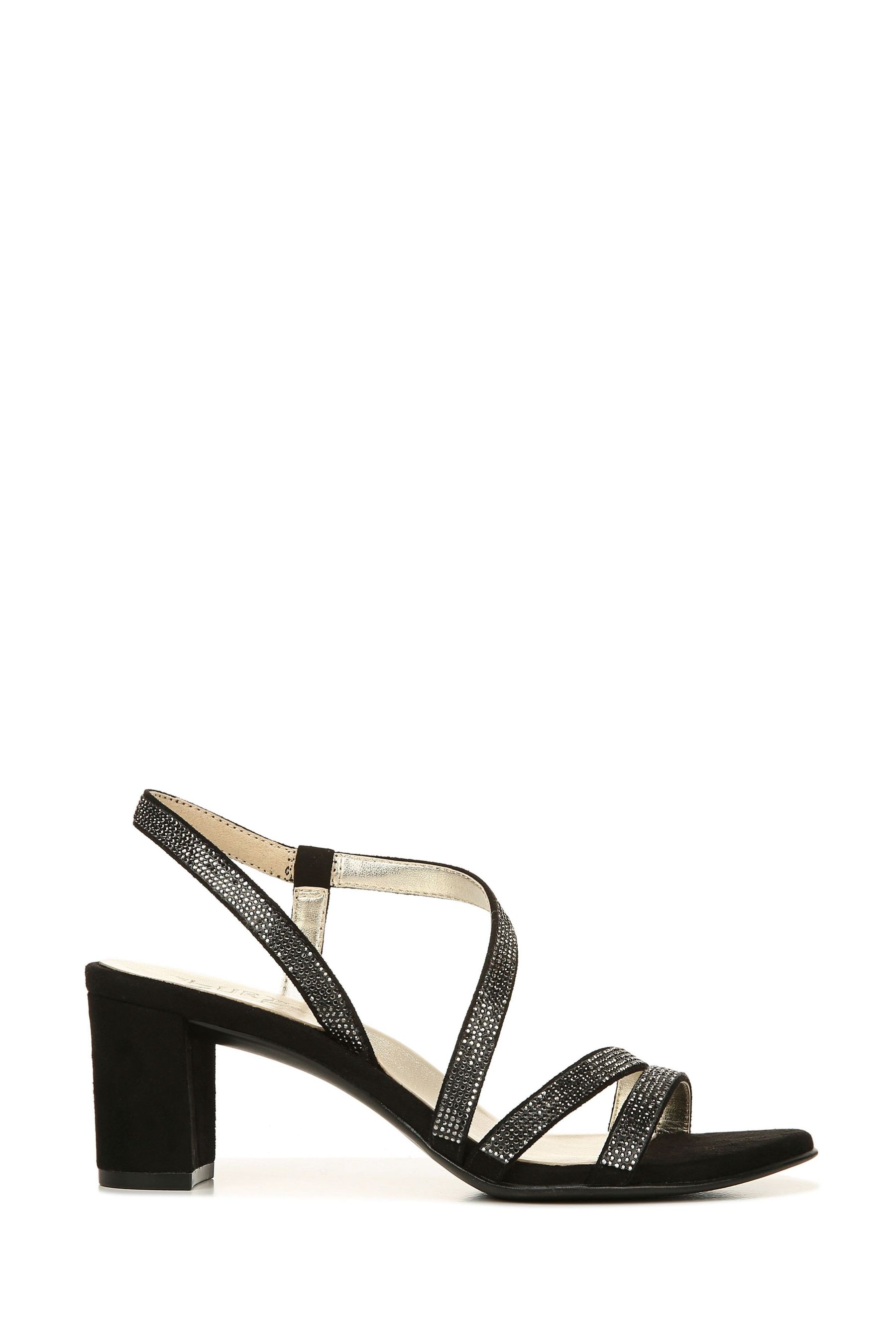Naturalizer block best sale heel