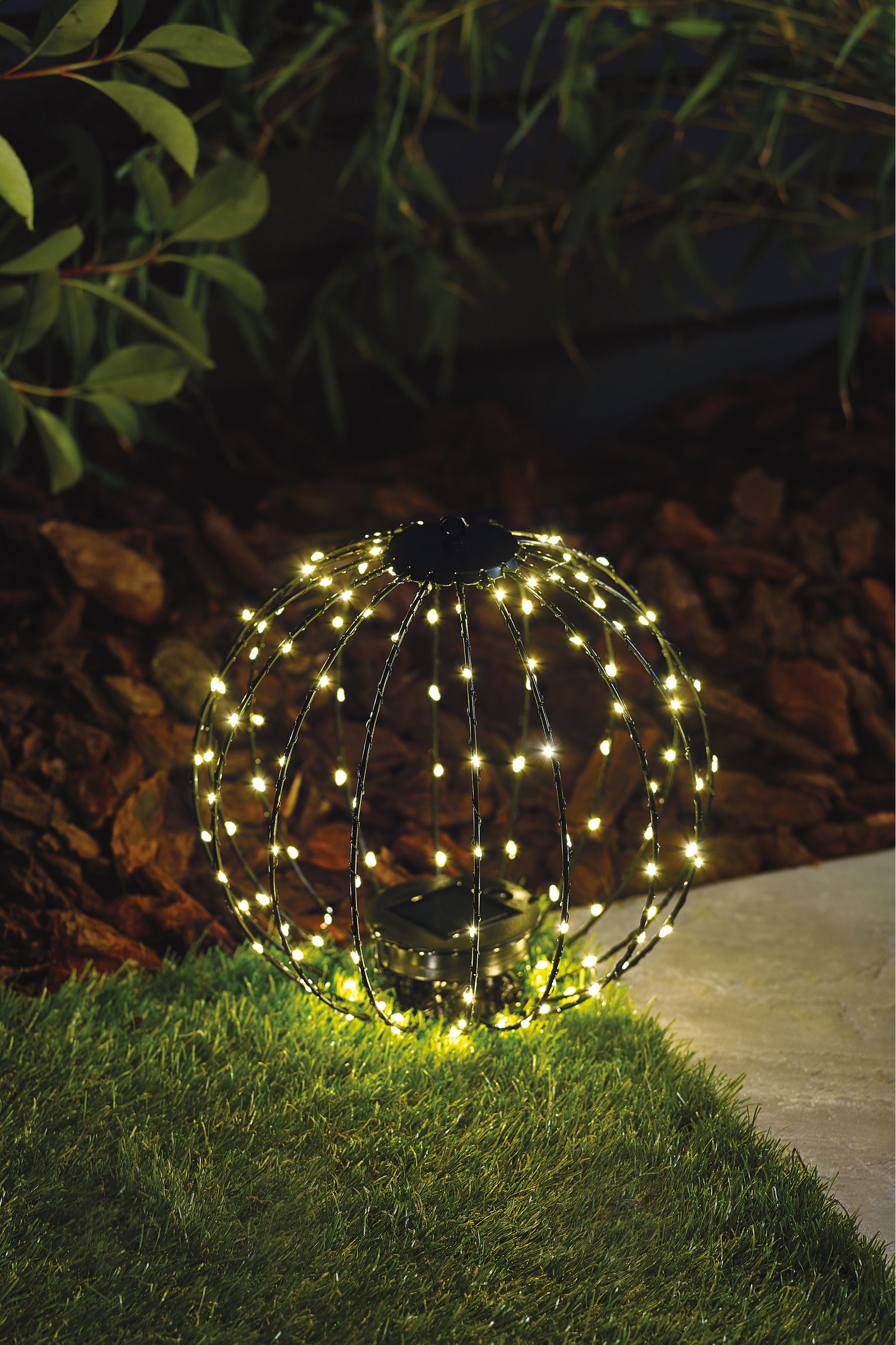 Next garden store solar lights